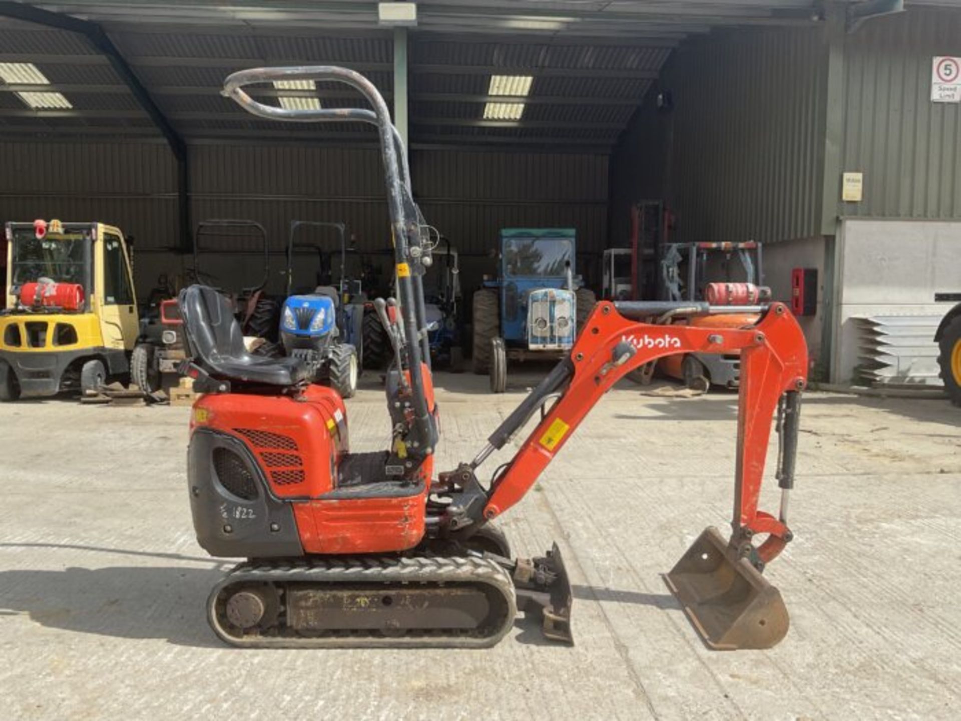 KUBOTA K008-3 - Bild 6 aus 9