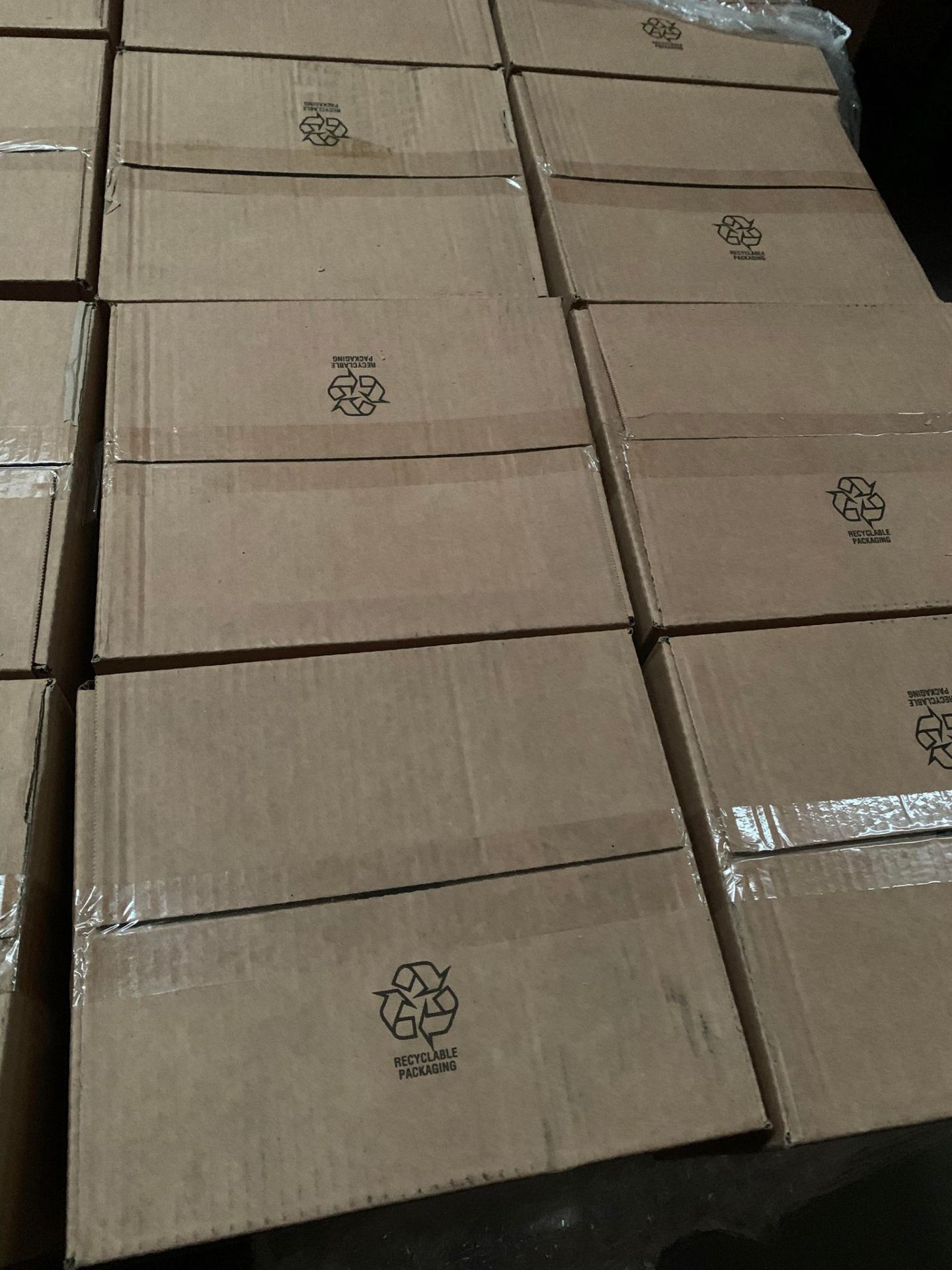6 BOXES OF DEB INSTANT FOAM HAND SANITIZER – 12 X 400 ML PUMP BOTTLES DIS400ML RRP £100+ EACH BOX