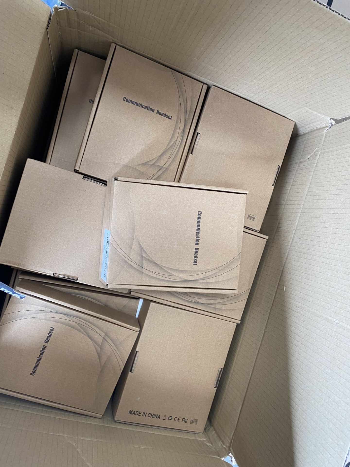 PALLET OF PHONE PC HEADSET WITH MIC APPROX 300PCS MIXED STYLE - Image 5 of 6