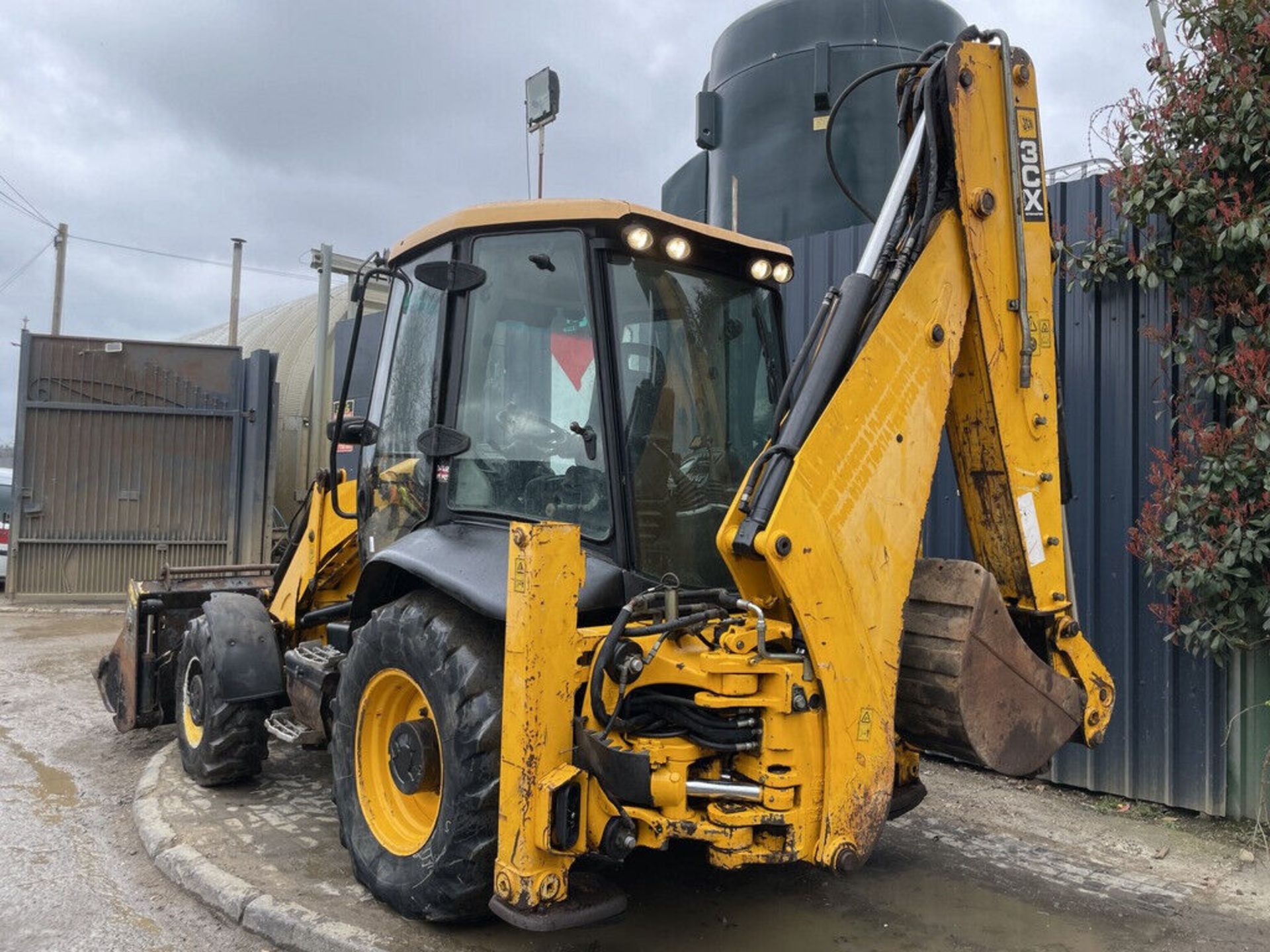 2011 JCB 3CX SITEMASTER ECO BACKHOE LOADER - Image 2 of 12