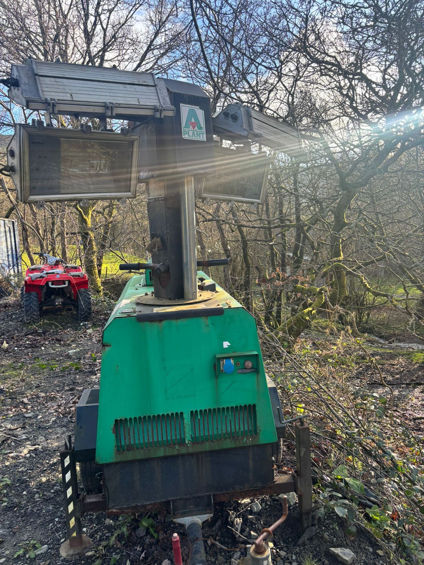 TOWABLE GENERATOR LIGHTING TOWER KUBOTA 3 CYLINDER ENGINE - Image 8 of 9