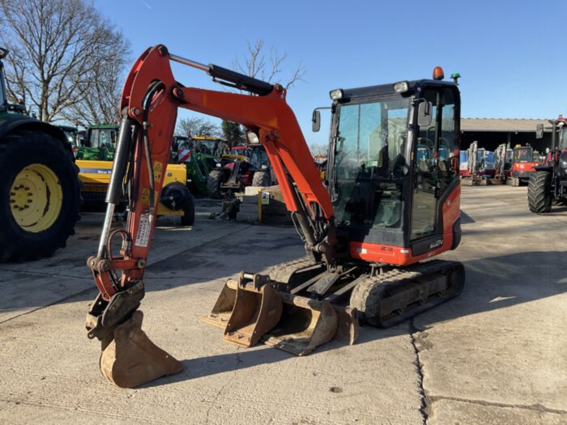 2019 KUBOTA KX027. RUBBER TRACKS - Image 2 of 10