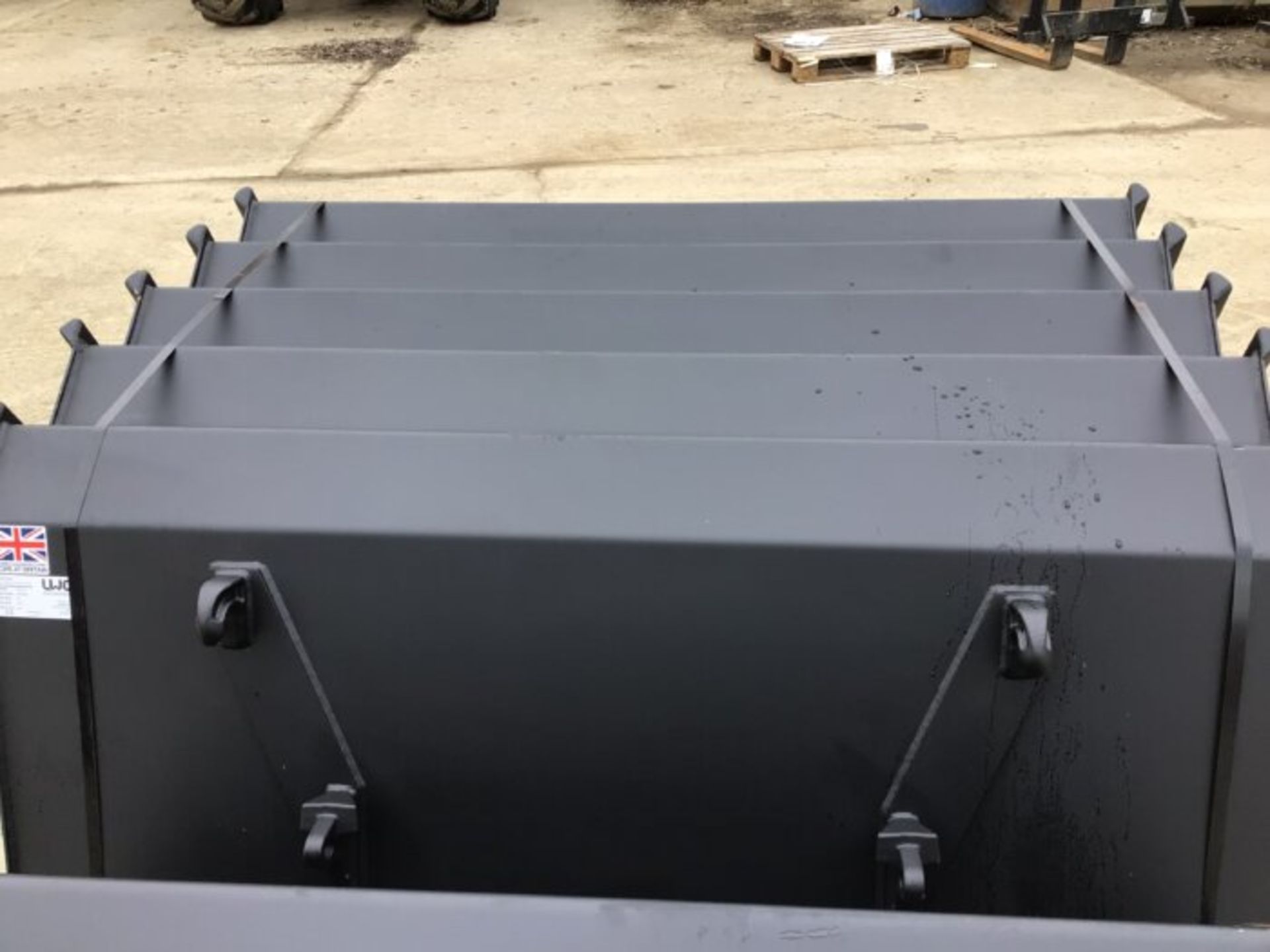 NEW LWC 6FT 5MM LOADER BUCKET