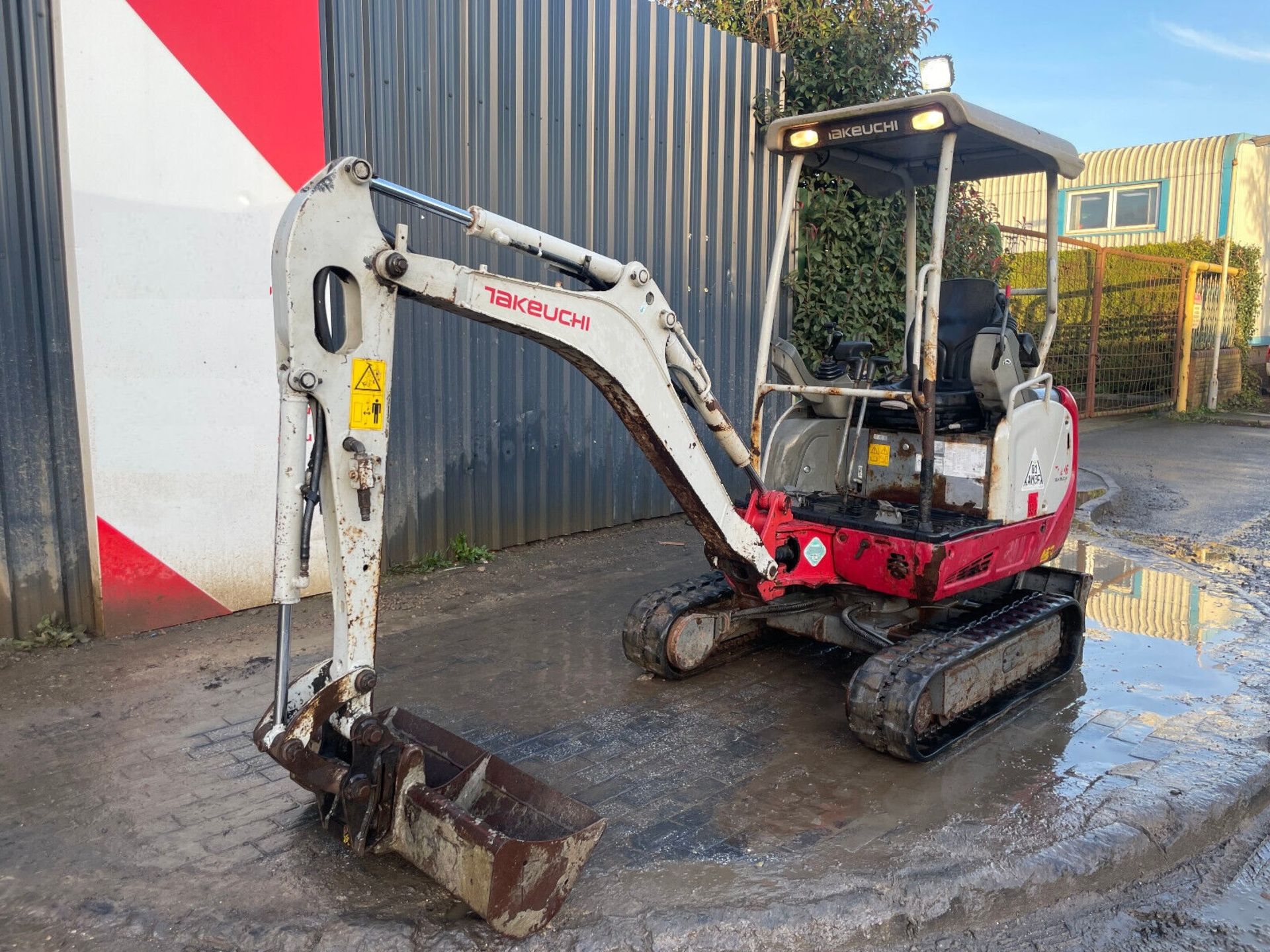 2015 TAKEUCHI TB216: UNLEASHING PRECISION WITH 1910 PROVEN HOURS - Image 12 of 12