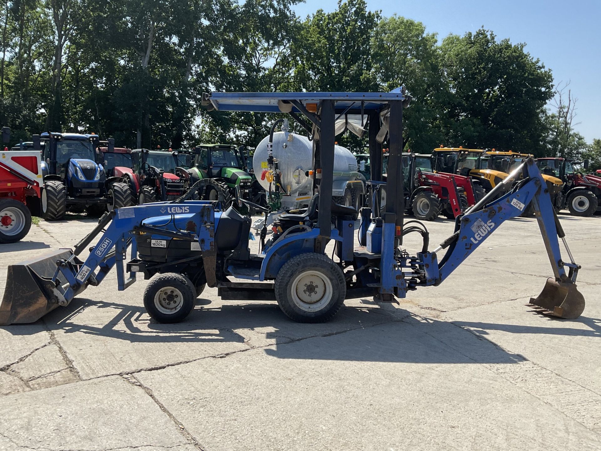 NEW HOLLAND TC24D WITH LEWIS 25QH LOADER - Image 6 of 6