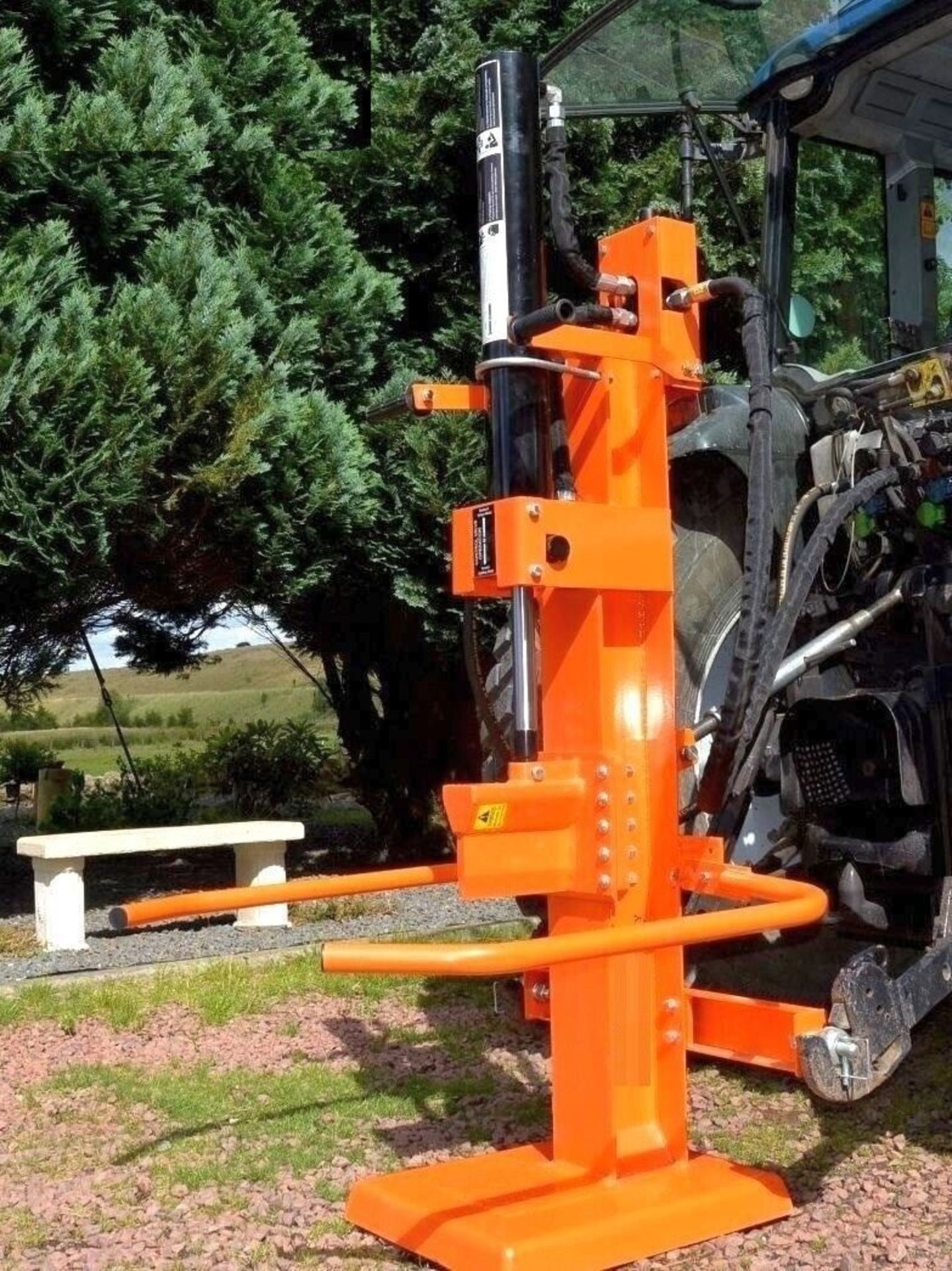 NEW POWERFUL LOG PROCESSING: 25T SPLITTER FOR 23-INCH LOGS - Image 11 of 12