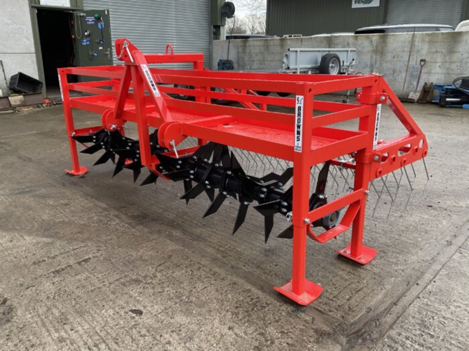 BROWNS 3M SLITMASTER WITH BROWNS SLITMASTER GRASS HARROW - Image 3 of 8