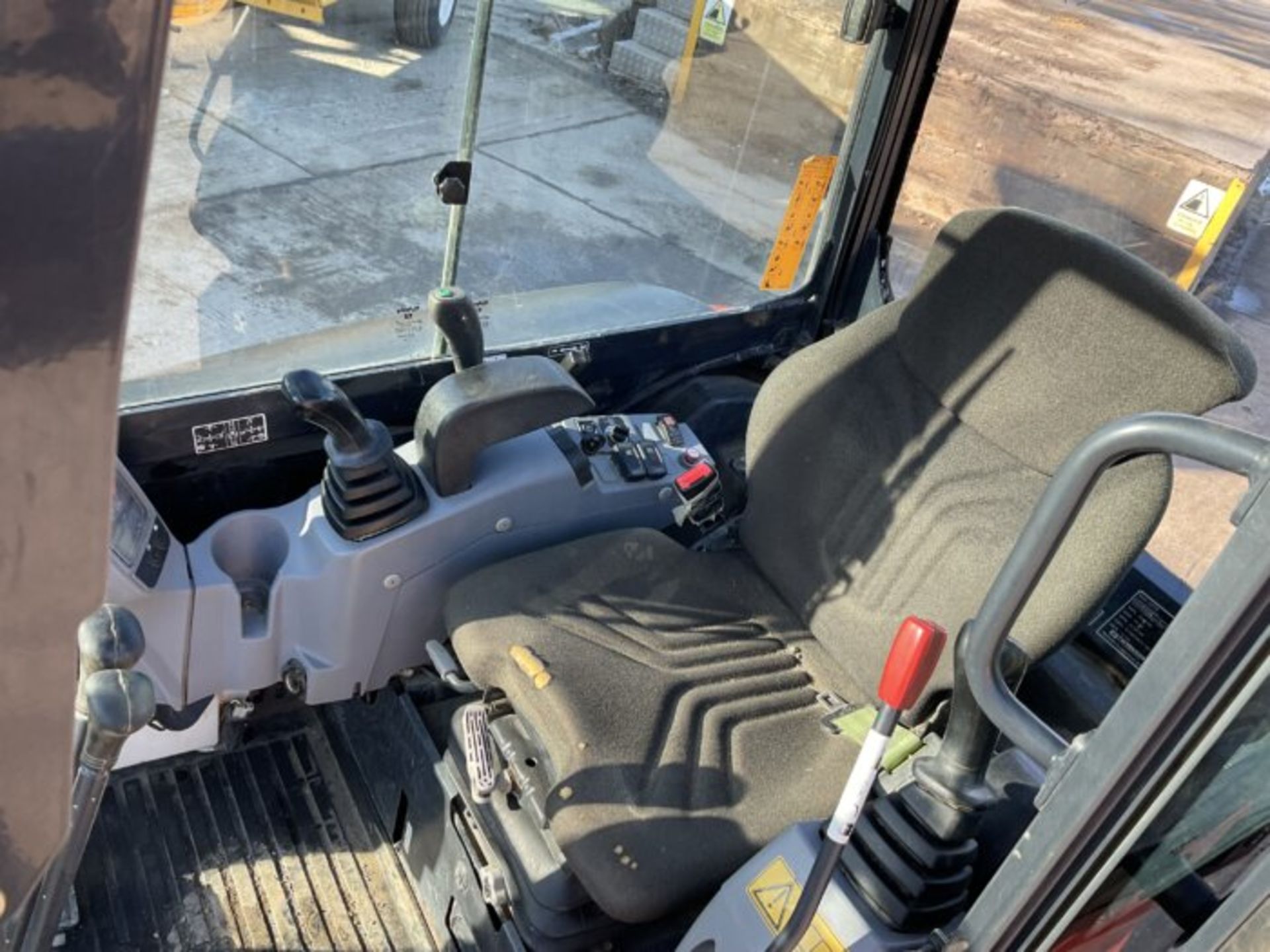 2019 KUBOTA KX027. RUBBER TRACKS - Image 10 of 10