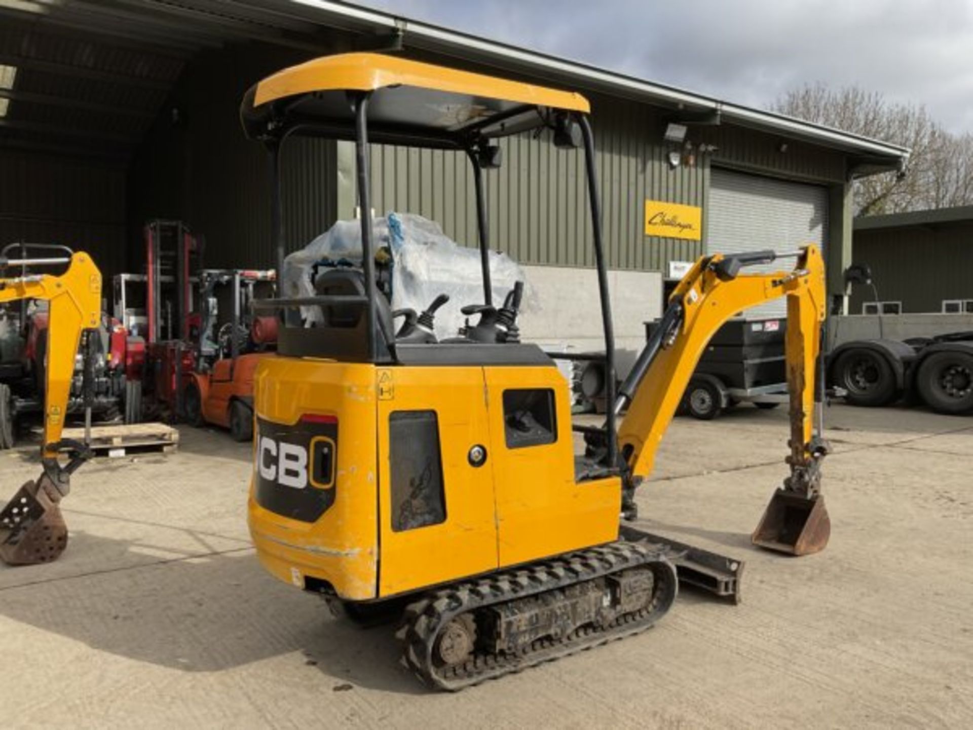 JCB 15C-1 - Bild 5 aus 9