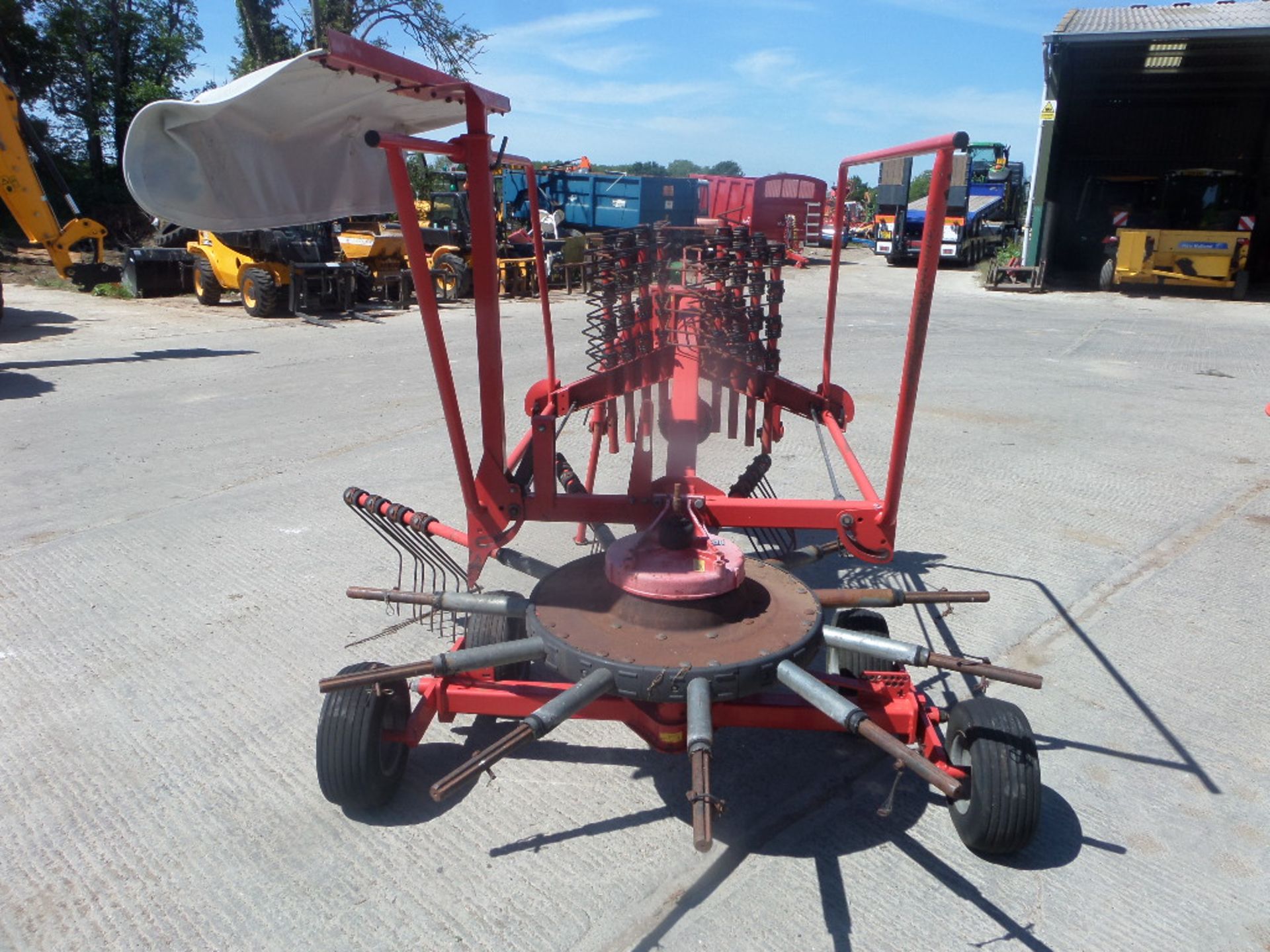 2007 LELY HIBISCUS 425 SINGLE ROTOR RAKE - Image 5 of 6