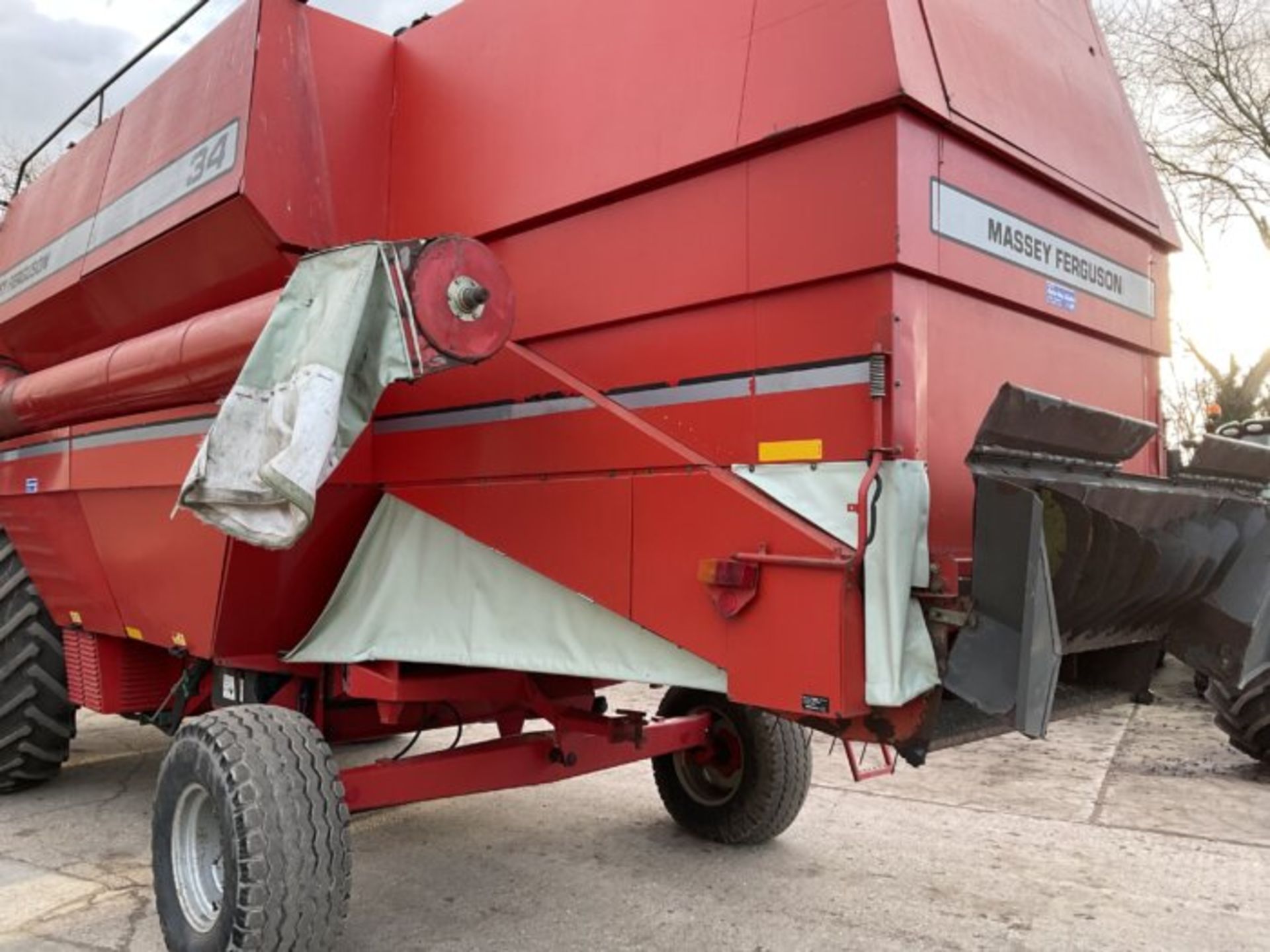 MASSEY FERGUSON 34 - Image 10 of 27