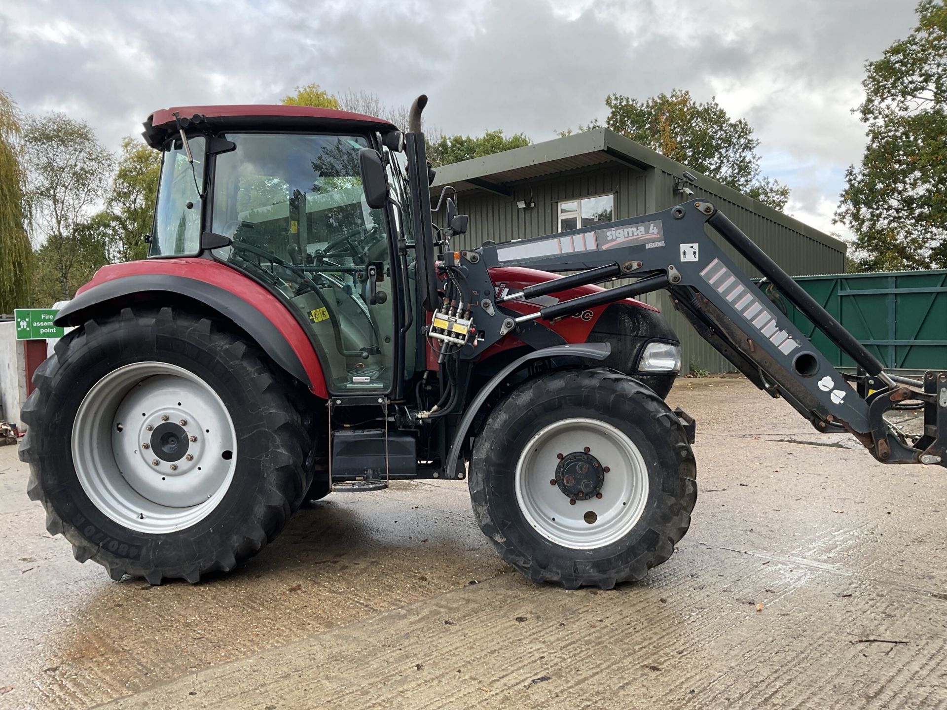 YEAR 2015 – 65 REG CASE IH 115C FARMALL - Image 8 of 11