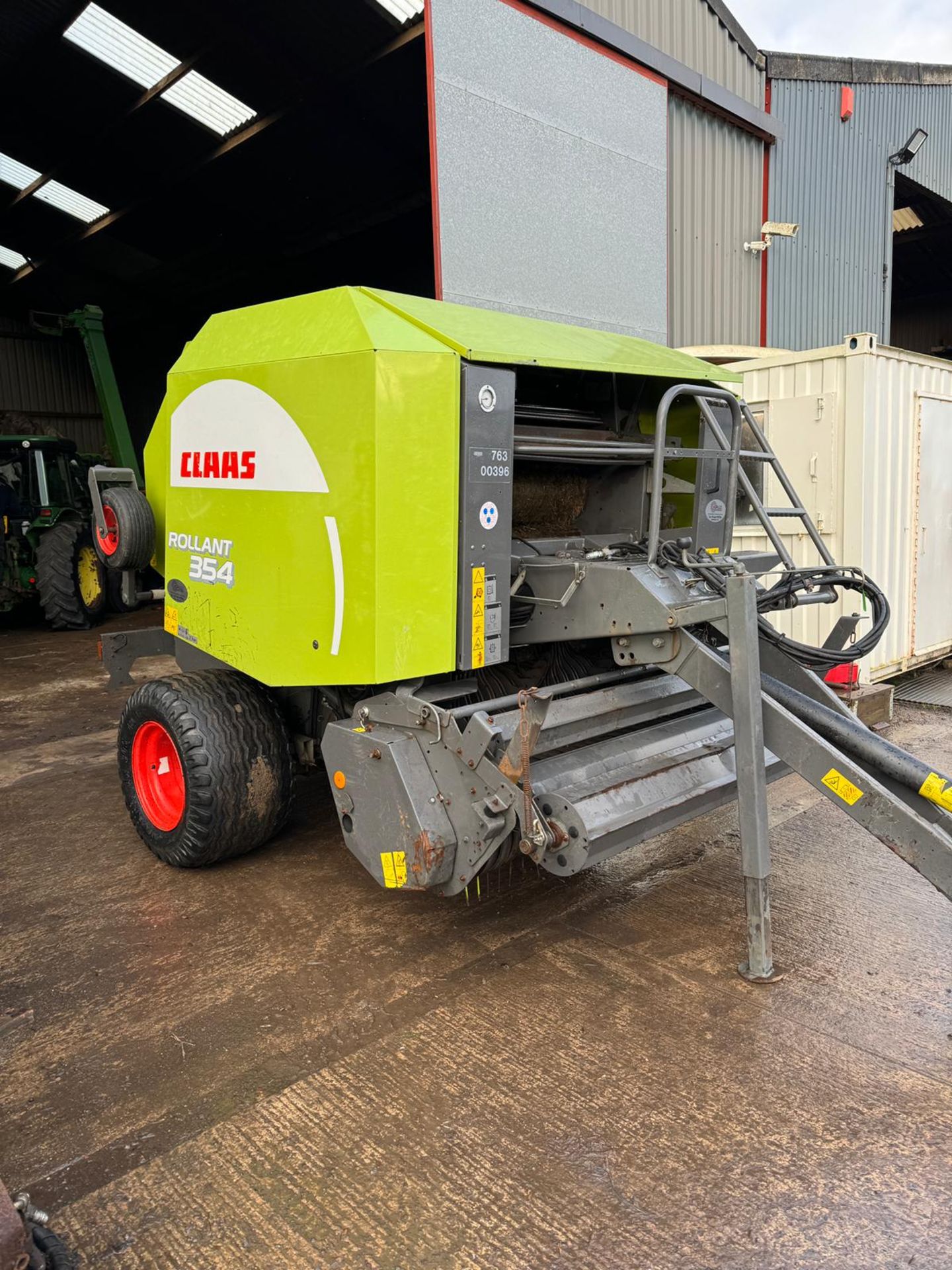 CLAAS ROLLANT 354 ROUND BALER - Image 4 of 9