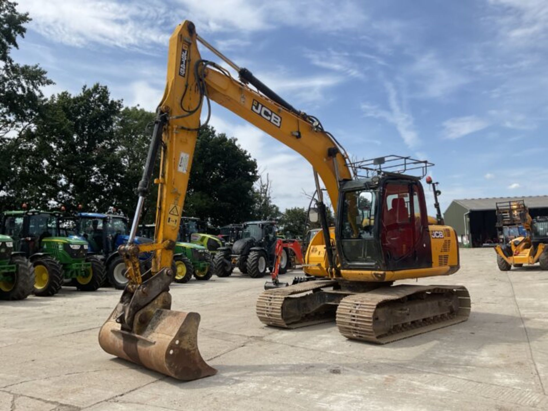 2014 JCB JS 145 LC - Bild 9 aus 10