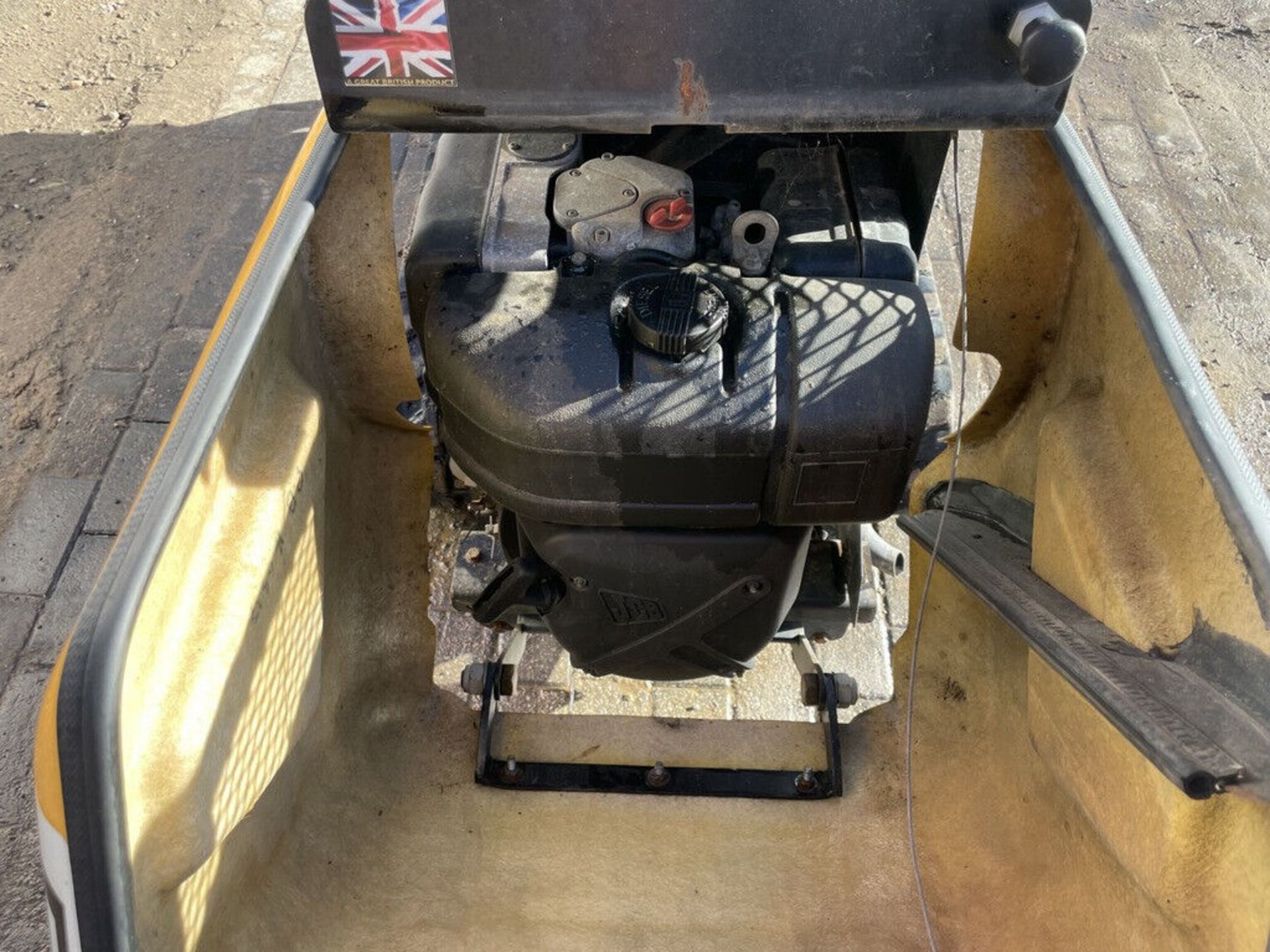 JCB DUMPSTER HTD5 TRACKED MINI DUMPER - Image 5 of 9