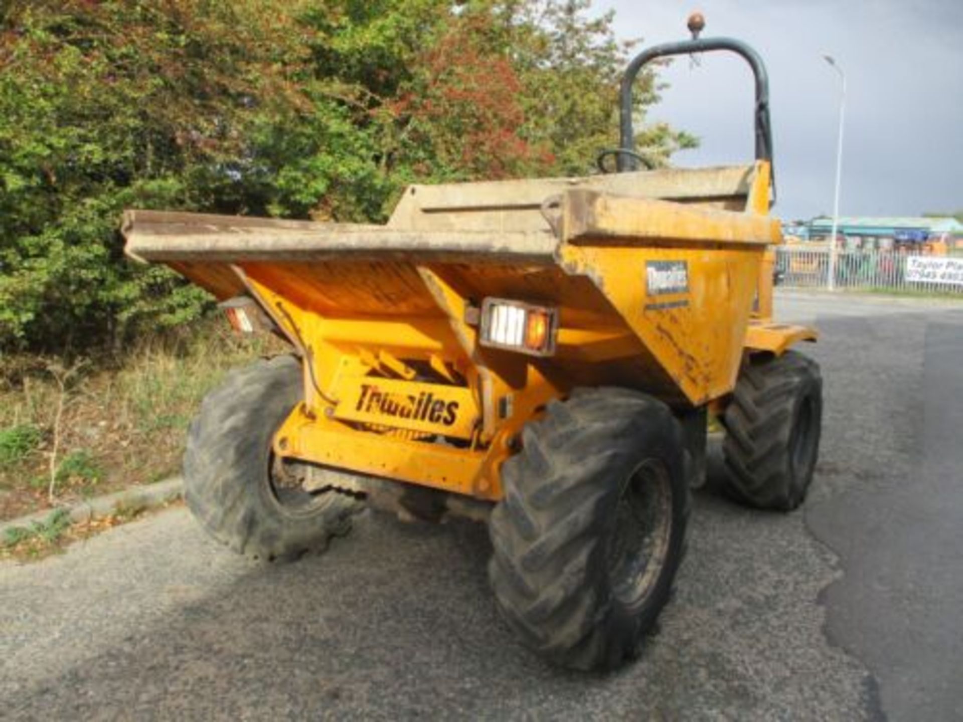 YEAR 2015 DUMPER: DEUTZ 4-CYLINDER TURBO ENGINE - Bild 7 aus 12