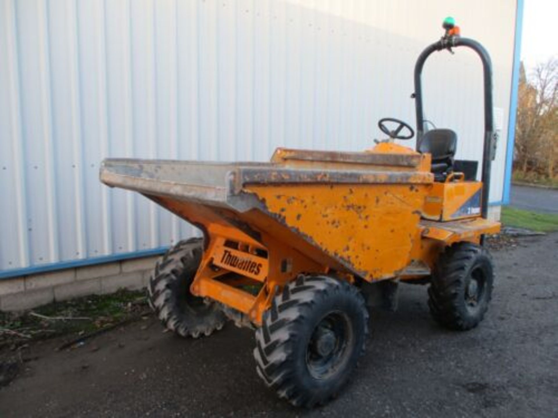 THWAITES 3-TON DUMPER (2016): LIGHT YET STRONG