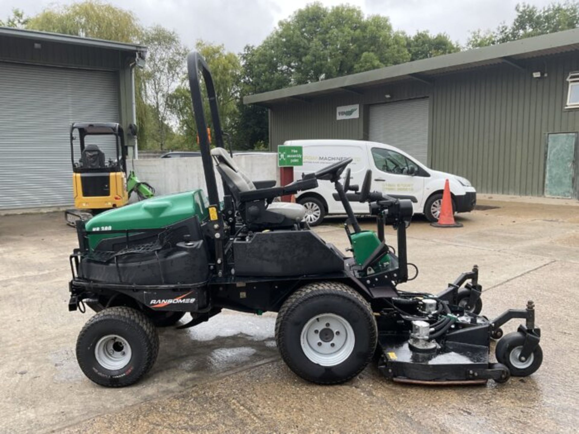 RANSOMES HR300 3358 HOURS. - Image 2 of 8