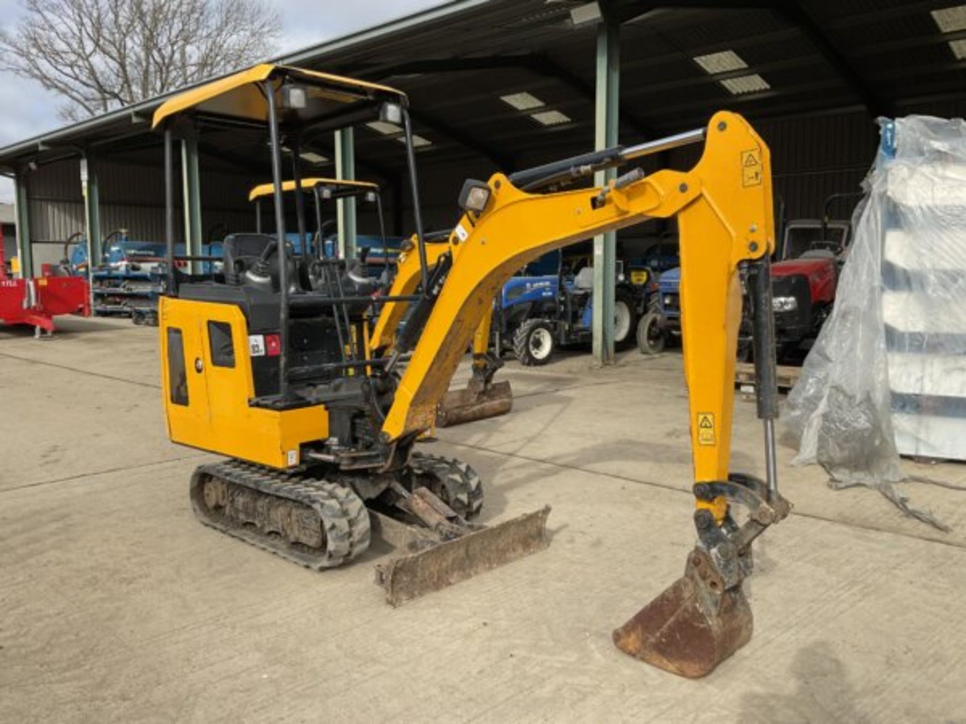 JCB 15C-1 - Bild 7 aus 9