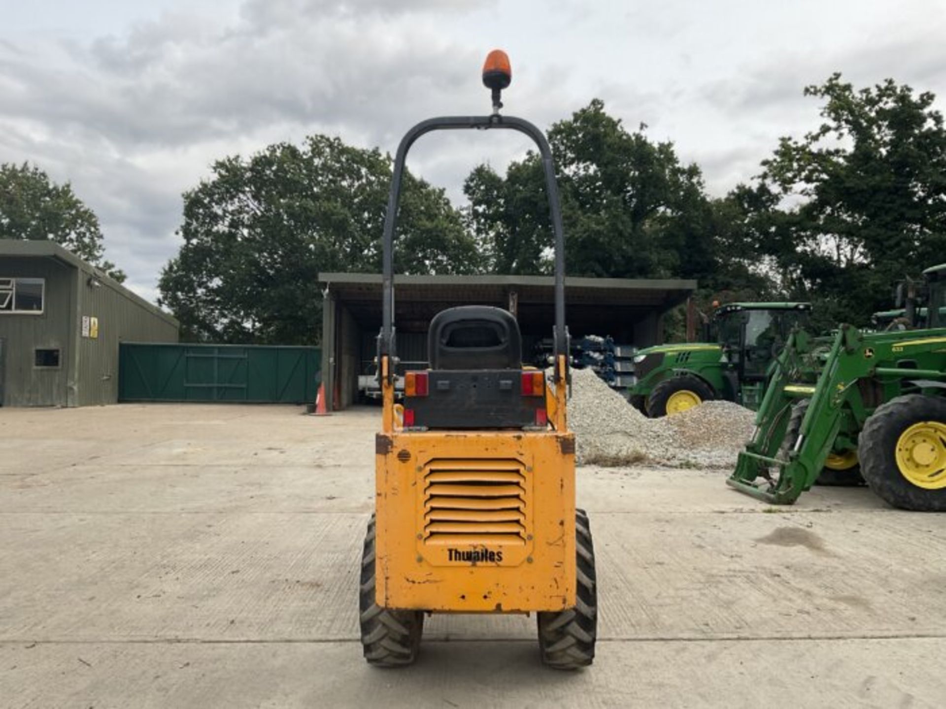 THWAITES MACH 201 TONNE STRAIGHT TIP DUMPER. - Image 7 of 9