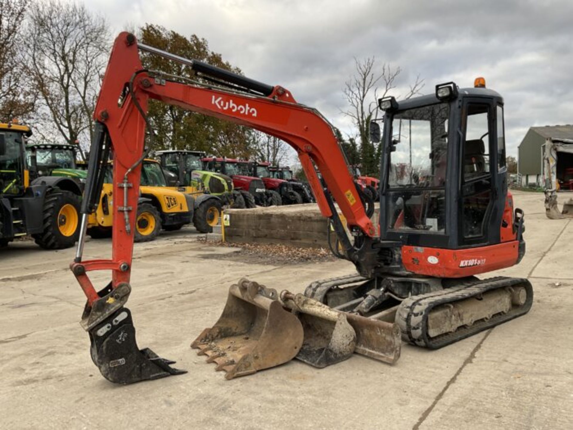 KUBOTA KX101-3A3. RUBBER TRACKS - Image 2 of 10