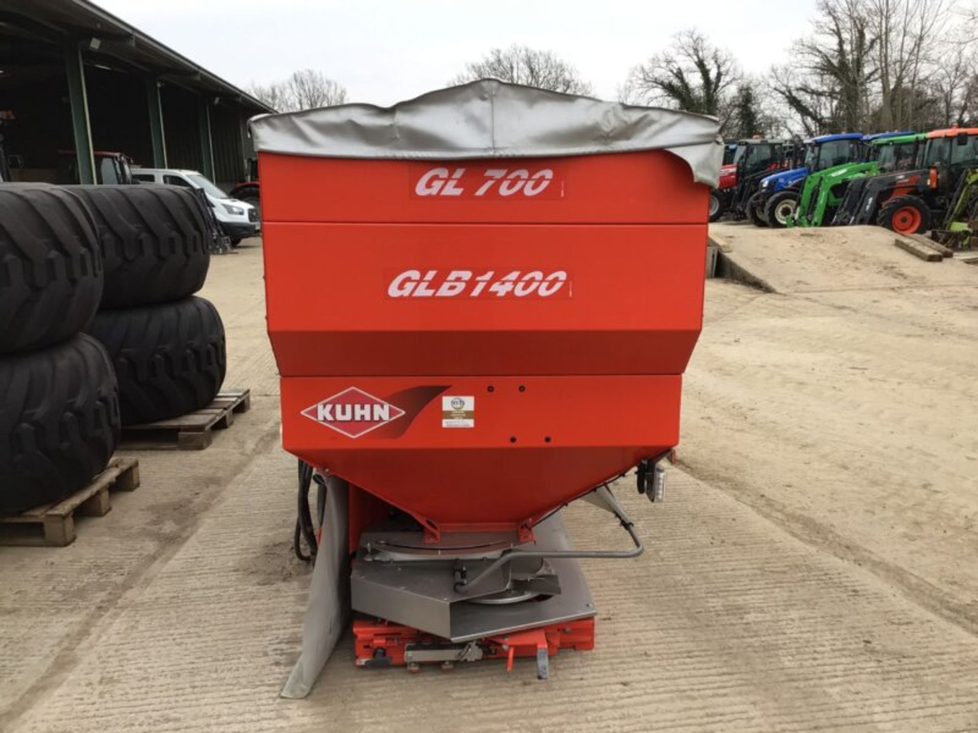 KUHN AXERA 1102 H – EMC FERTILISER SPREADER - Image 5 of 8