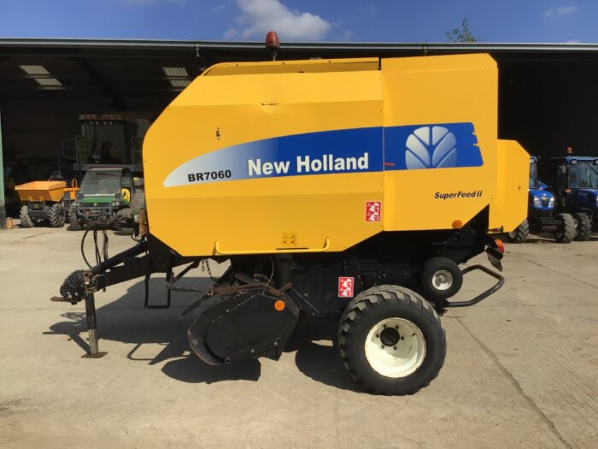 NEW HOLLAND BR7060