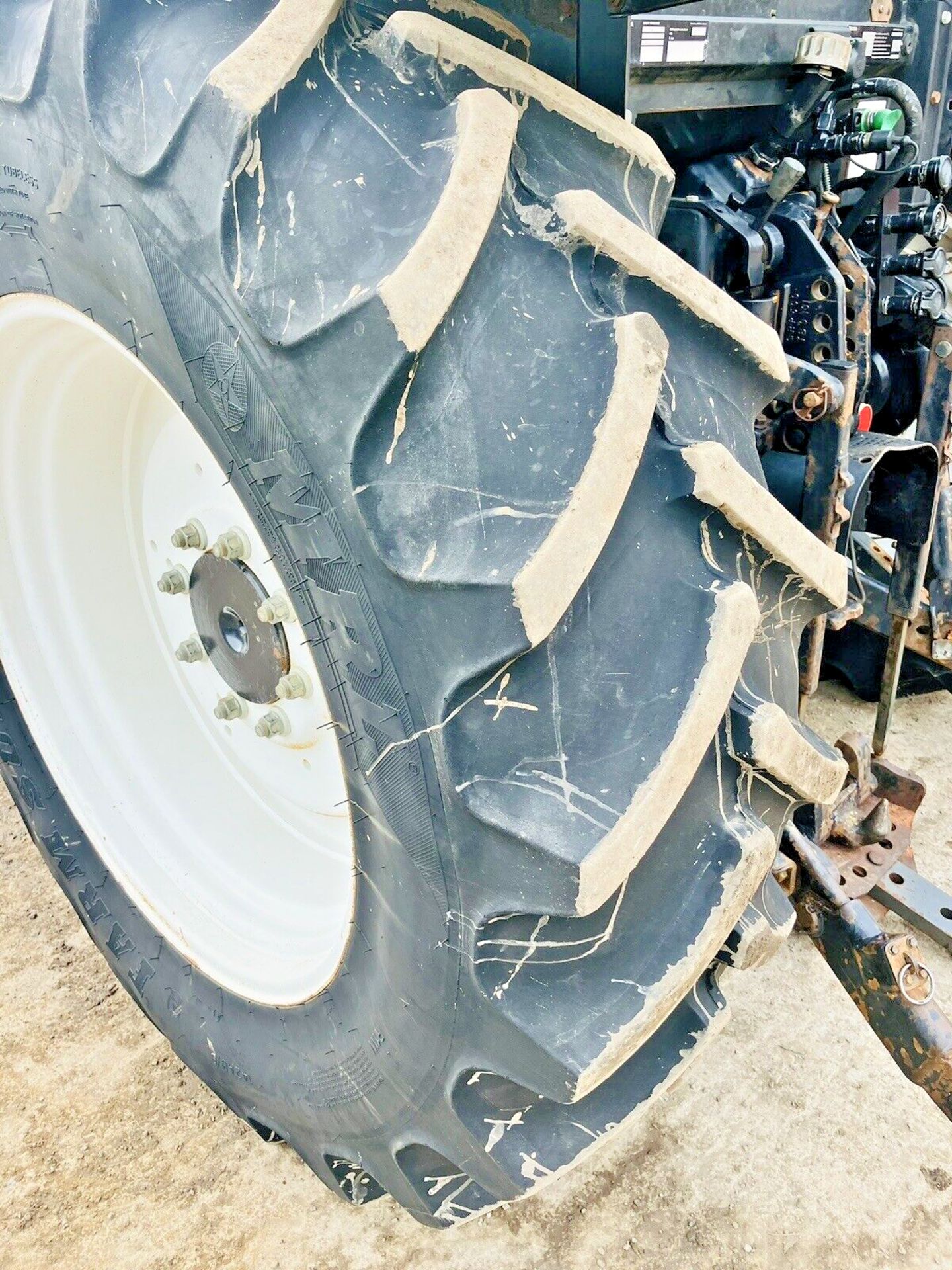 VALTRA A95 & QUICKE Q350 LOADER. 2008 - Image 3 of 7