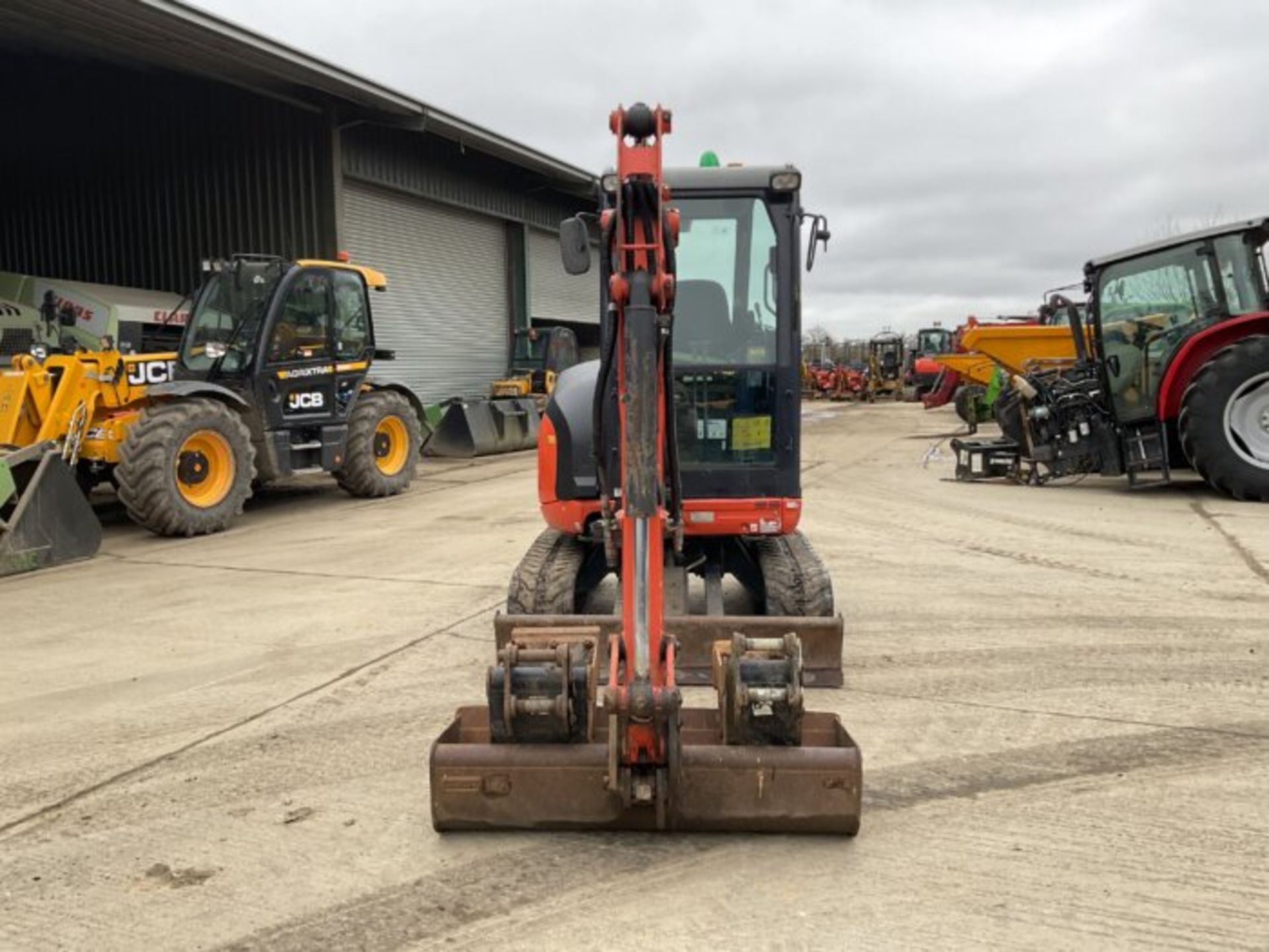 2019 KUBOTA U27-4. RUBBER TRACKS. PIPED. FRONT BLADE - Bild 2 aus 8