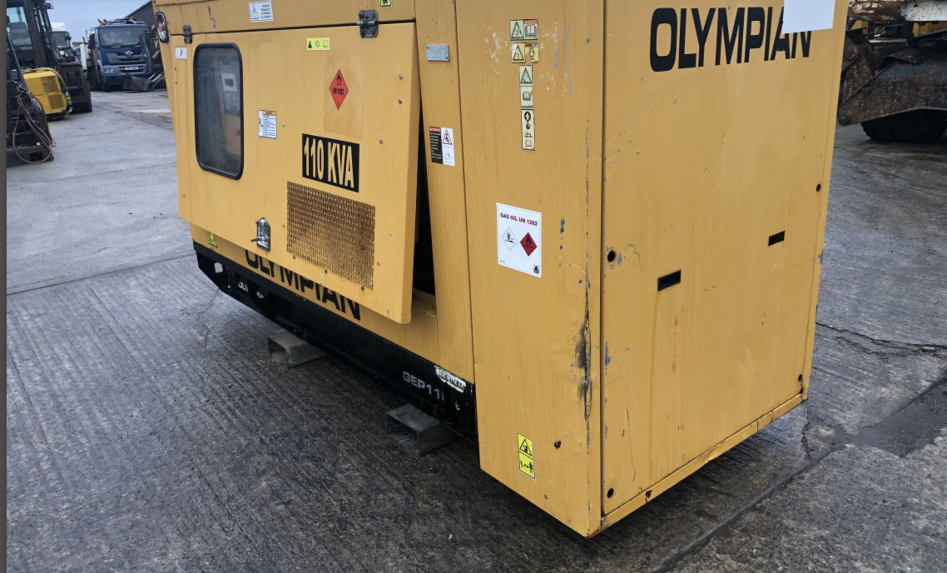 CAT OLYMPIAN 100 KVA SUPER SILENT GENERATOR - Bild 4 aus 9