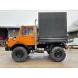 MERCEDES-BENZ UNIMOG 427/10. TIPPER. ABS. 89606 KM