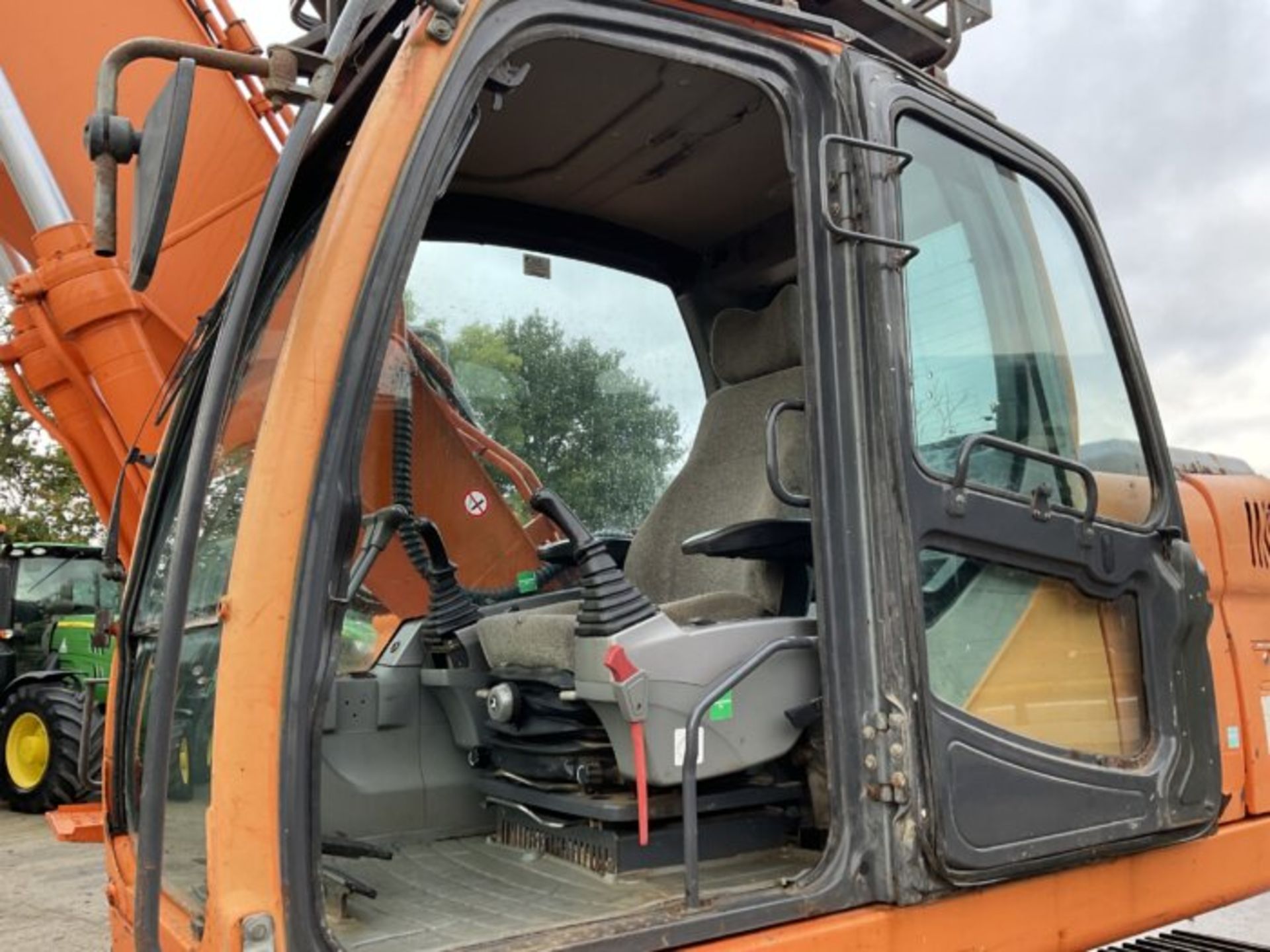 YEAR 2007 DOOSAN DX180 LC - Bild 3 aus 9