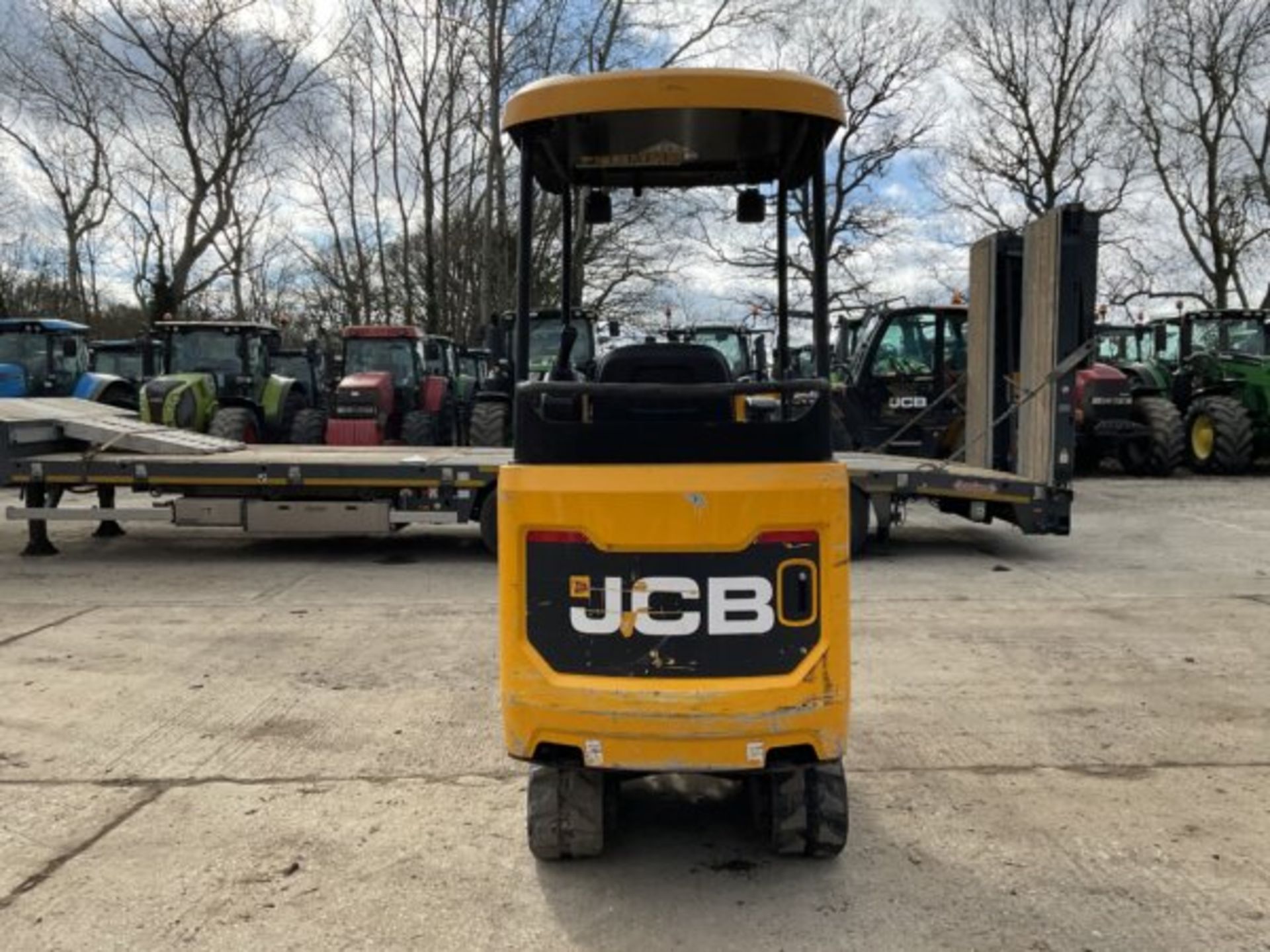 2019 JCB 15C-1 - Bild 4 aus 9