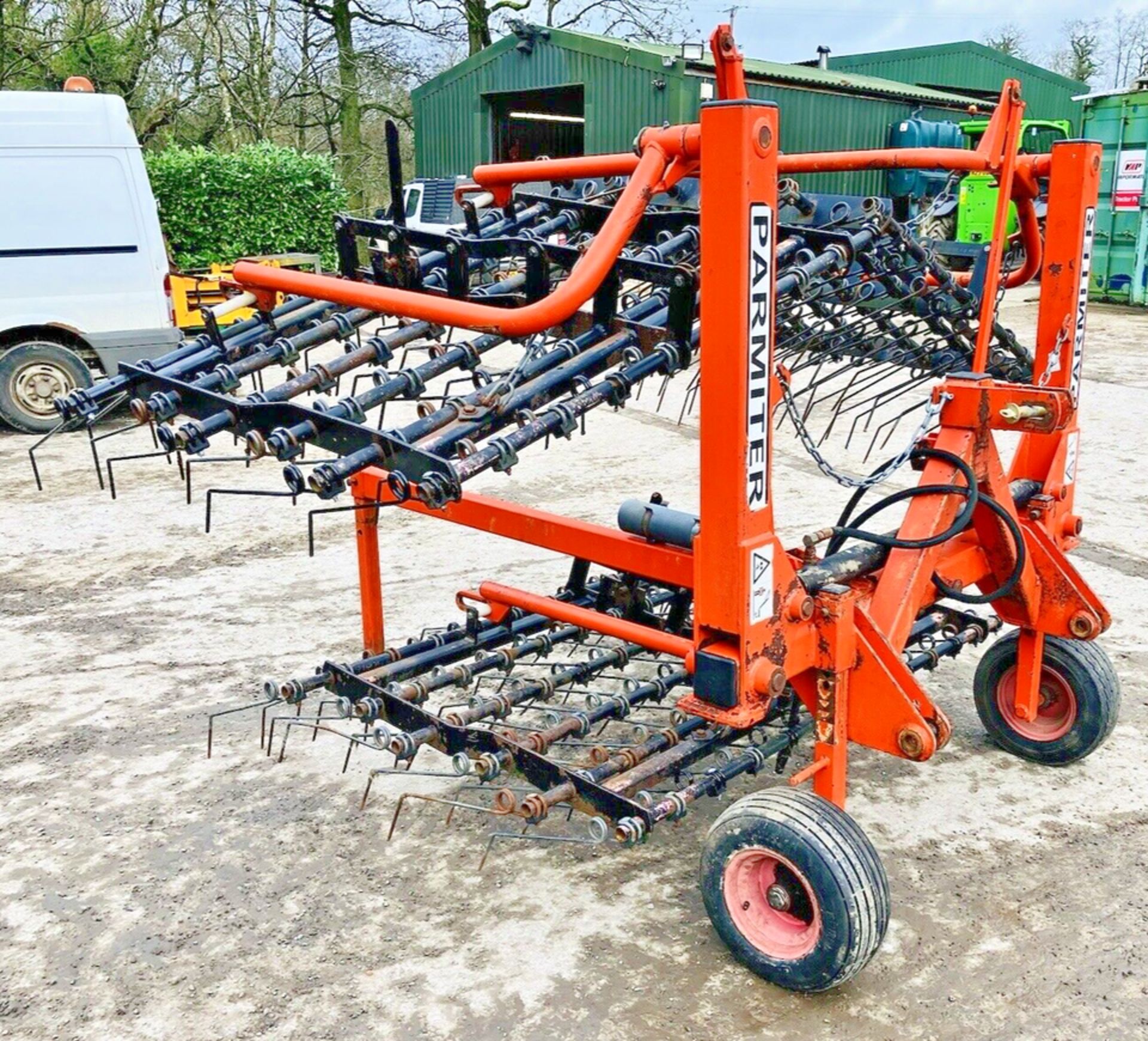 RELIABLE PARMITER 4.8M SPRING TINE HARROWS: READY FOR ACTION