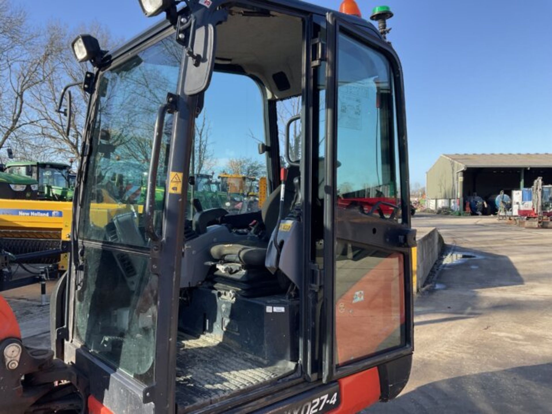 2019 KUBOTA KX027. RUBBER TRACKS - Image 9 of 10