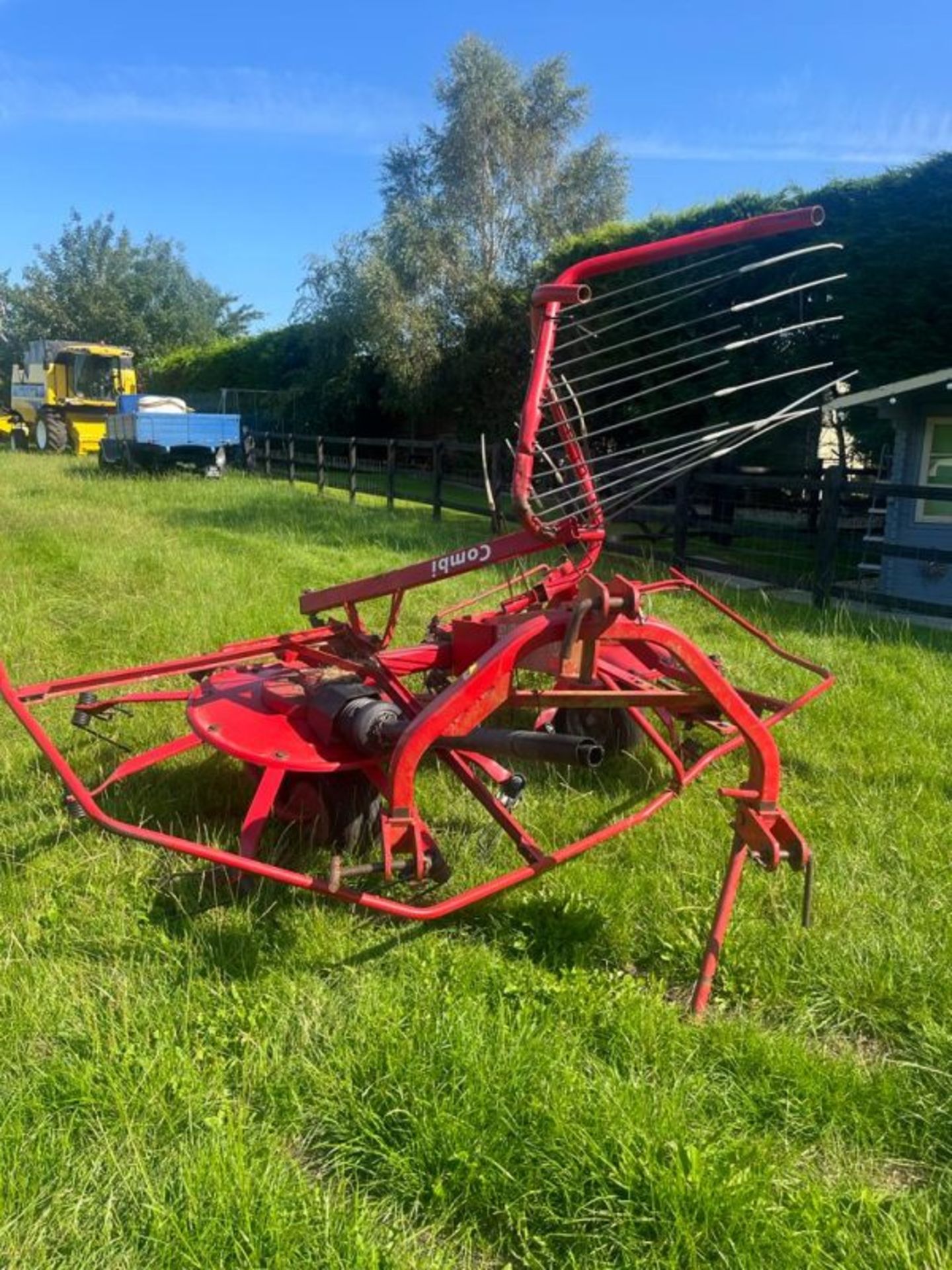 LELY LOTUS 300, 2 ROTOR TEDDER - Image 3 of 4