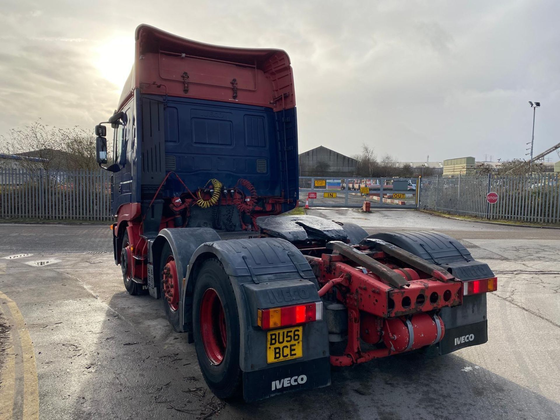 EXPLORATION READY: '06 IVECO STRALIS 6X2 DIESEL - Image 9 of 11