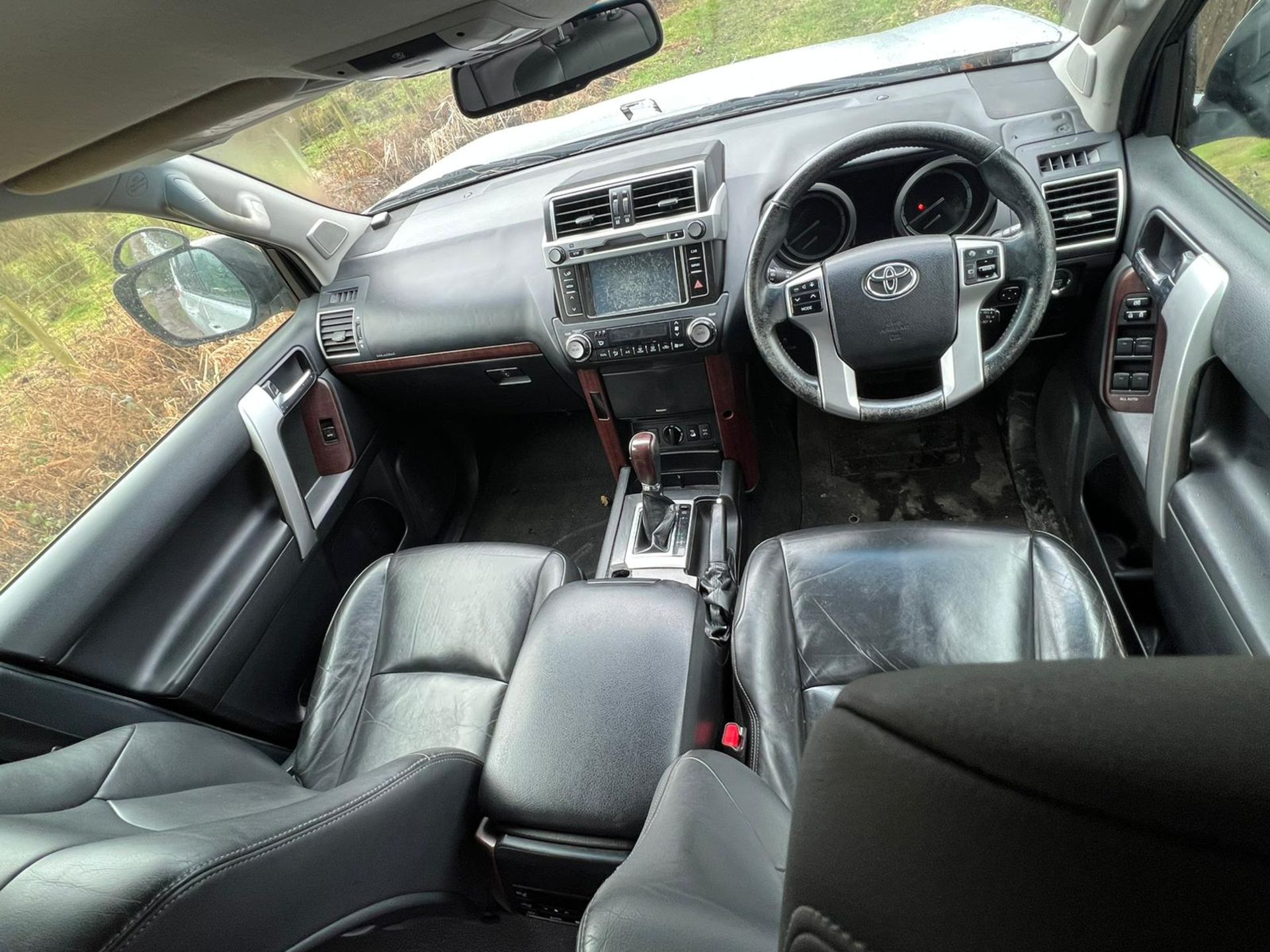 TOYOTA LANDCRUSISER 2.8 DIESEL - Image 5 of 18