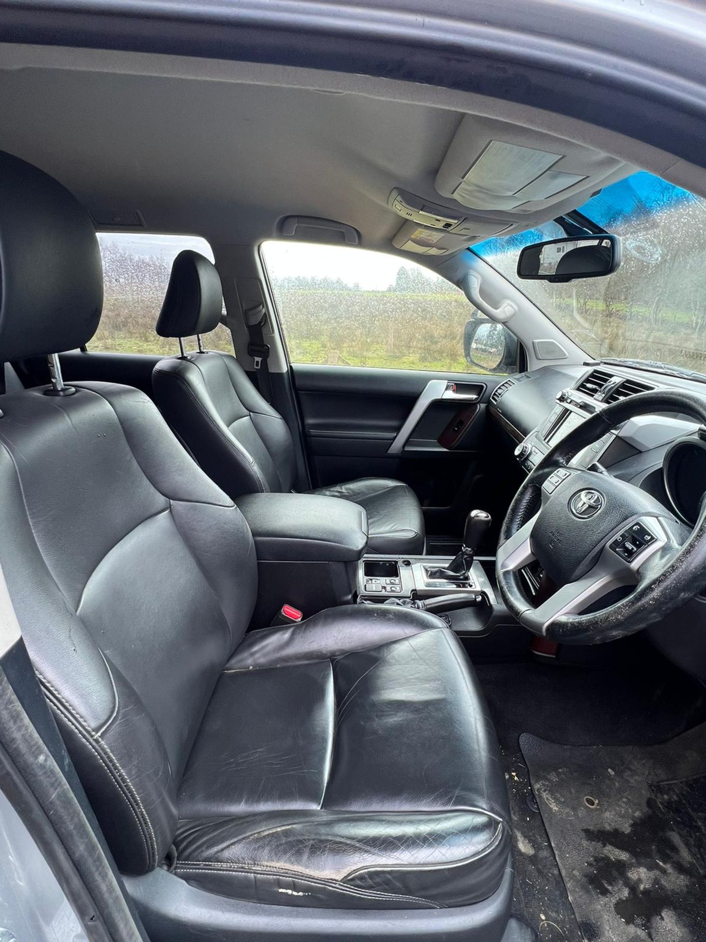 TOYOTA LANDCRUSISER 2.8 DIESEL - Image 15 of 18