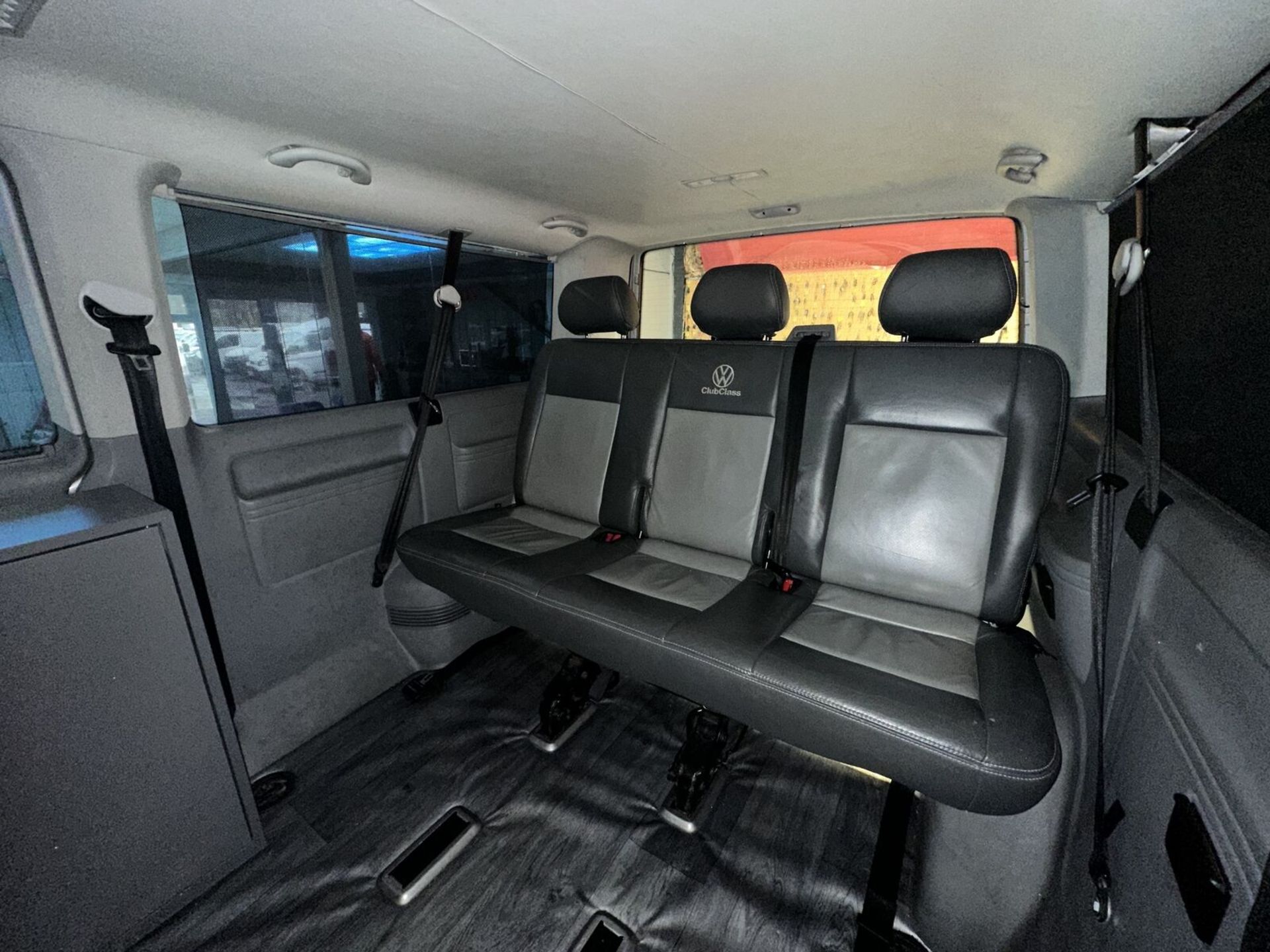 2008 VW T5 SHUTTLE CAMPER: DSG AUTOMATIC ADVENTURE >>--NO VAT ON HAMMER--<< - Image 7 of 13