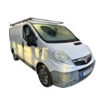 ADVENTURE AWAITS: VAUXHALL VIVARO DAY VAN - CAMPER >>--NO VAT ON HAMMER--<<