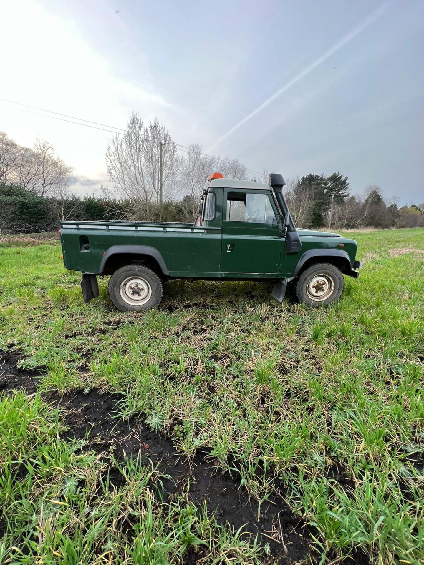 LANDROVER DEFENDER 6 MONTHS MOT START RUNS - Image 9 of 13