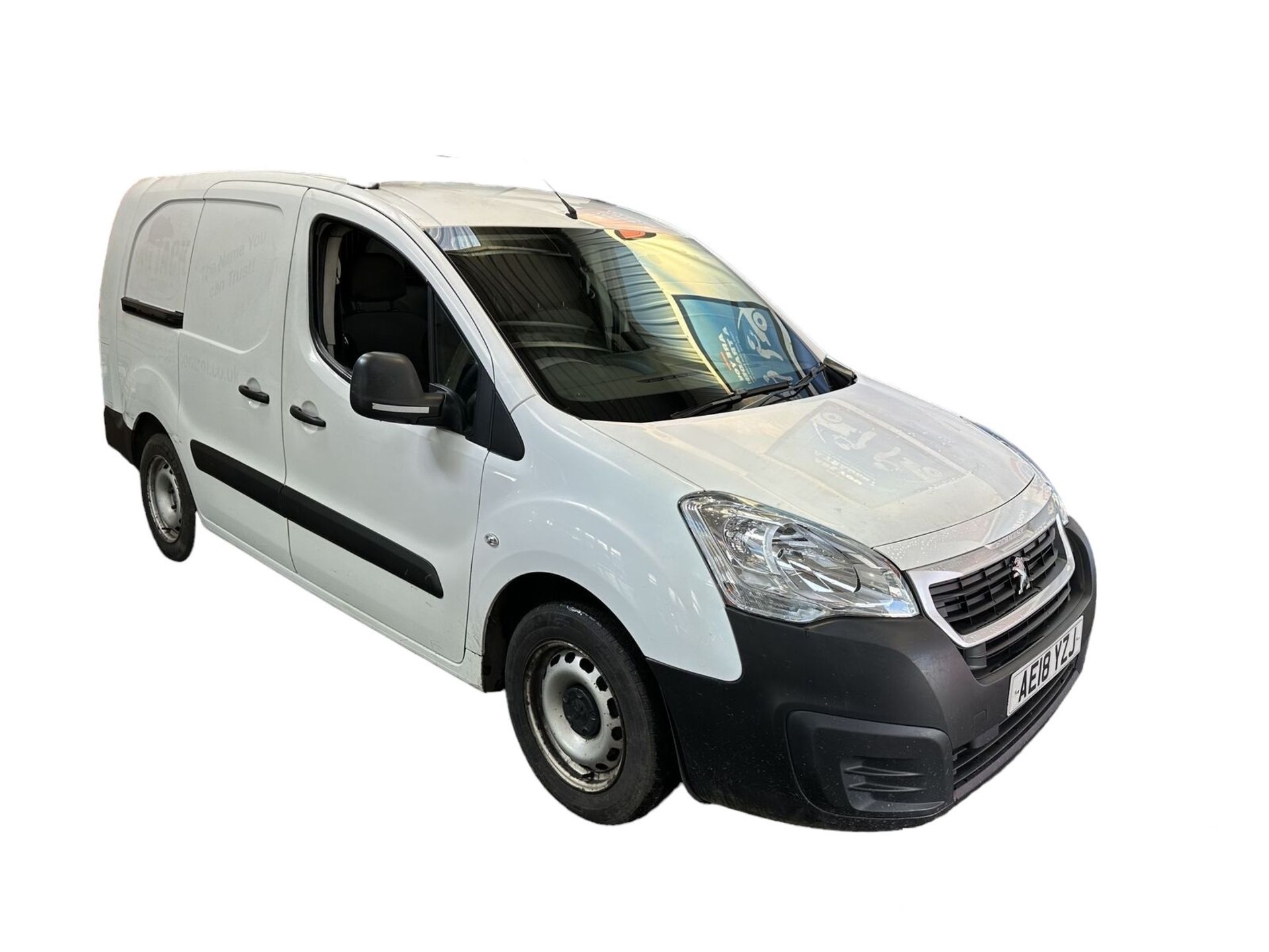 PEUGEOT PARTNER BERLINGO L2: SPACIOUS 5-SEATER CREW, ULEZ COMPLIANT, FULLY SERVICED - Image 11 of 11