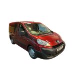 RED MICRO CAMPER: 2012 PEUGEOT TEPEE HDI - TRAVEL READY >>--NO VAT ON HAMMER--<<