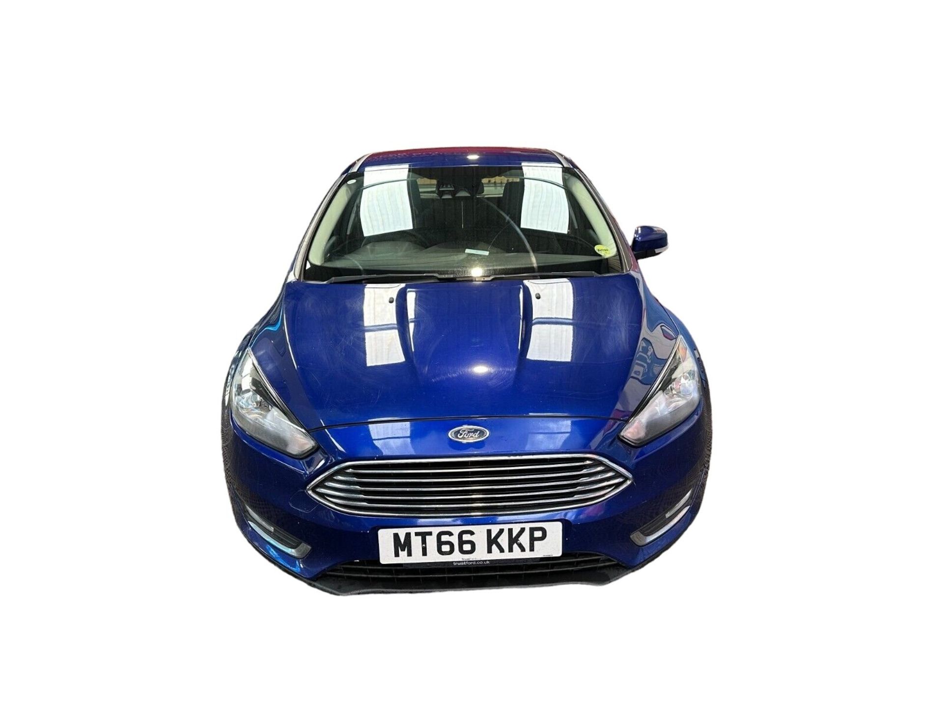 SLEEK 66 PLATE FORD FOCUS TITANIUM: ULEZ COMPLIANT, TOP SPECS >>--NO VAT ON HAMMER--<< - Image 5 of 10