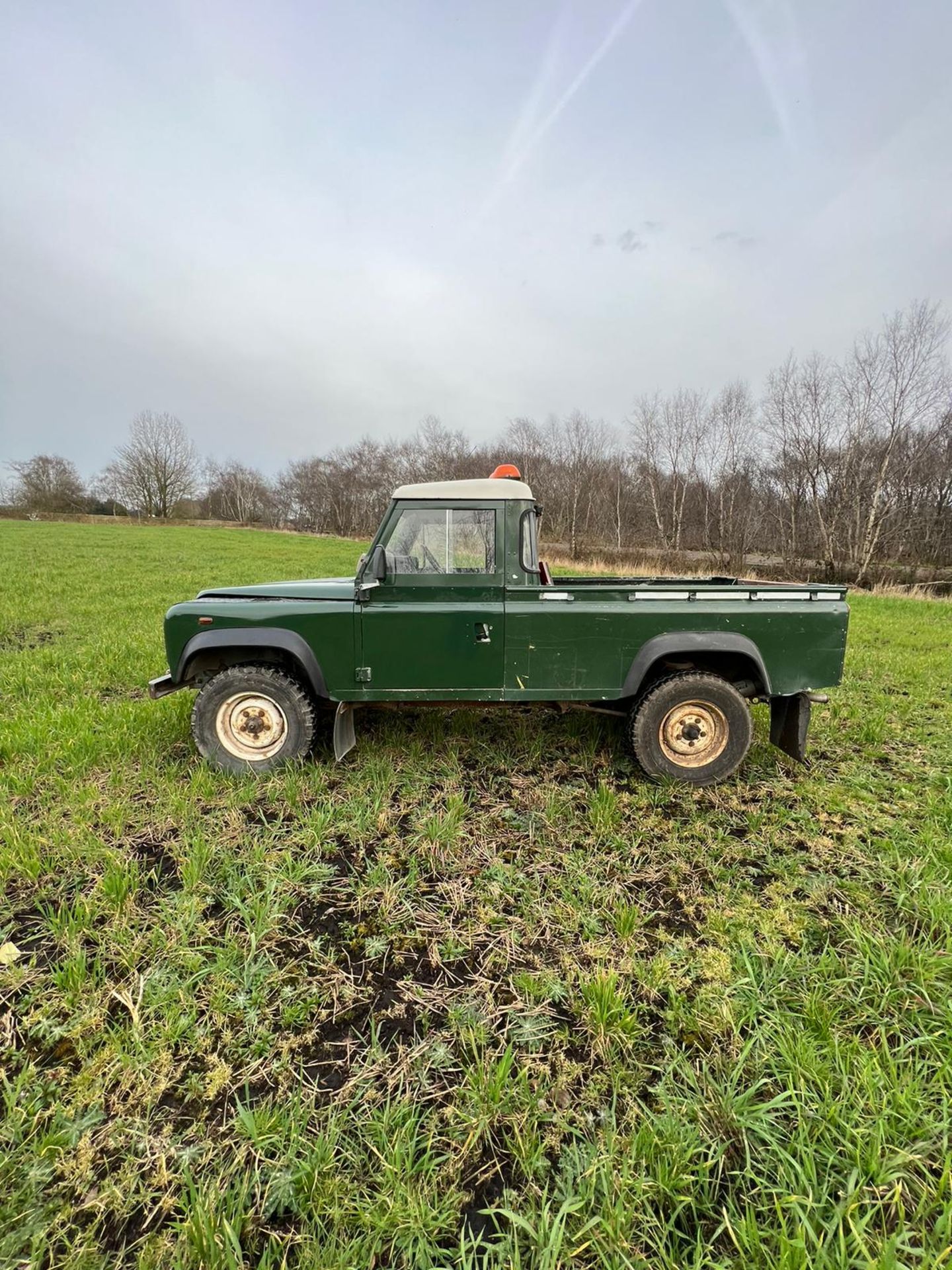 LANDROVER DEFENDER 6 MONTHS MOT START RUNS - Image 5 of 13