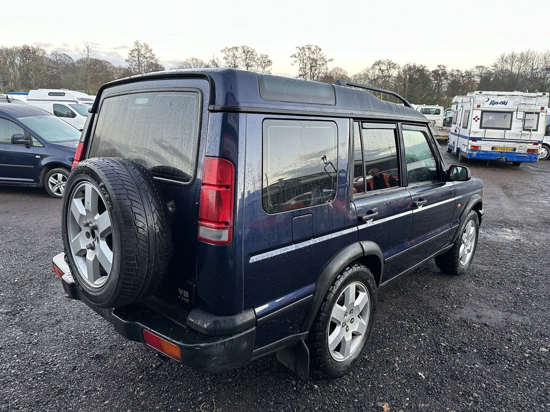 CLASSIC ADVENTURE: 51 PLATE LAND ROVER DISCOVERY V8I ES AUTO LPG >>--NO VAT ON HAMMER--<< - Image 14 of 20