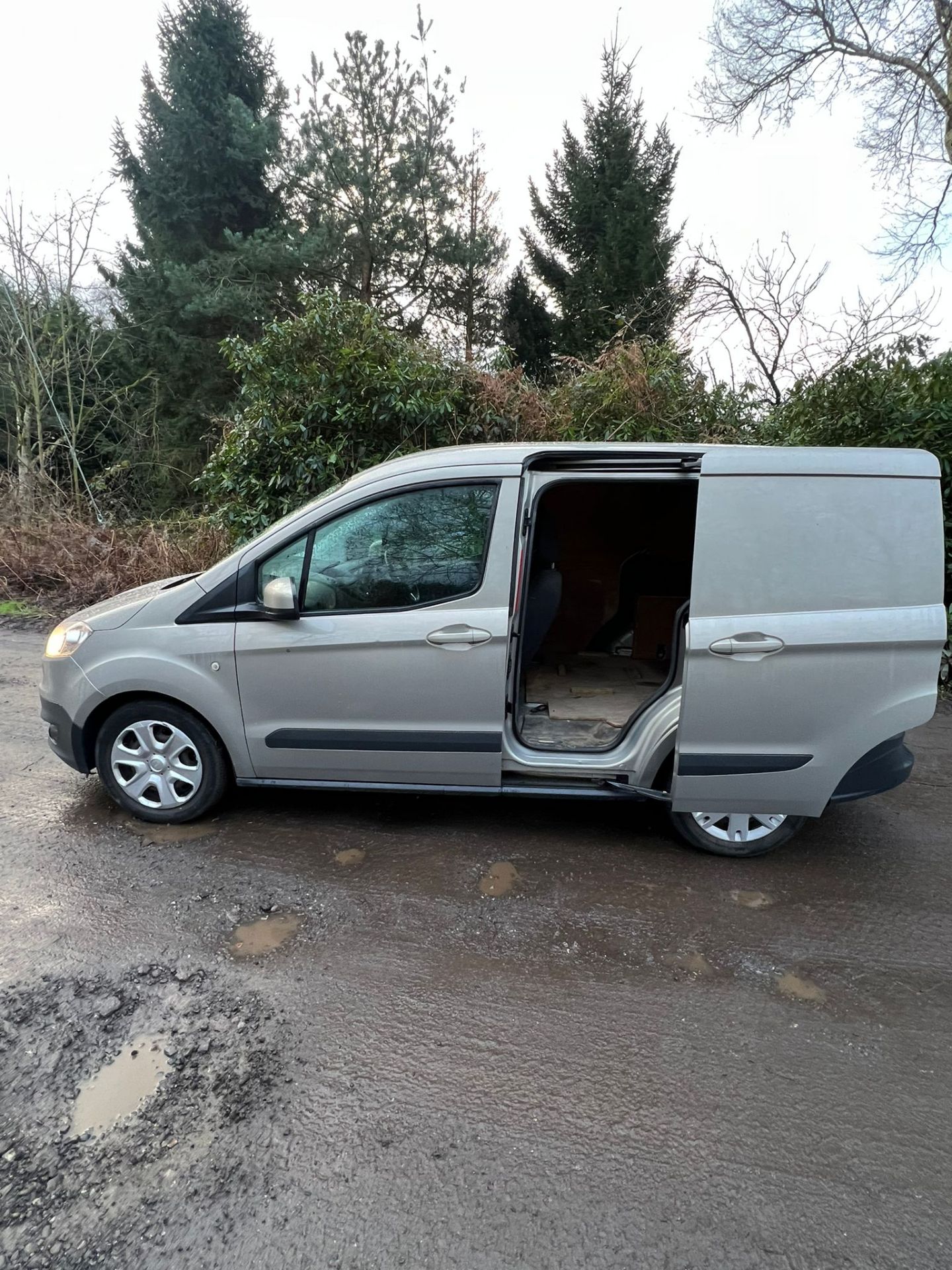 FORD TRANSIT COURIER 2016 FULL V5 - Image 5 of 12