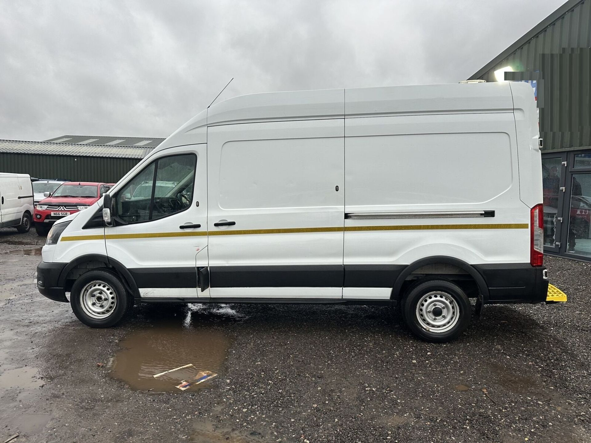 RELIABLE WORKHORSE: 69 PLATE FORD TRANSIT T350, LONG MOT, LOW MILEAGE - Image 3 of 19