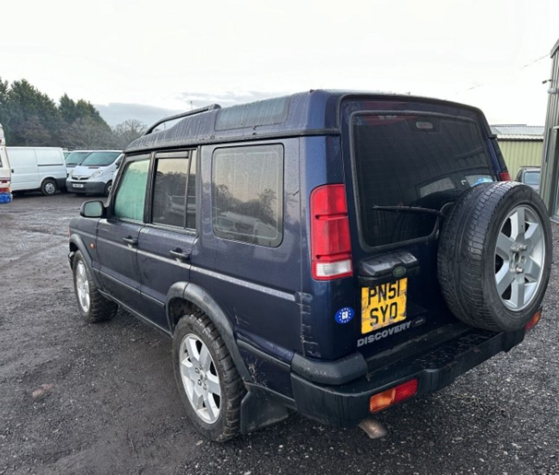 CLASSIC ADVENTURE: 51 PLATE LAND ROVER DISCOVERY V8I ES AUTO LPG >>--NO VAT ON HAMMER--<< - Image 4 of 20